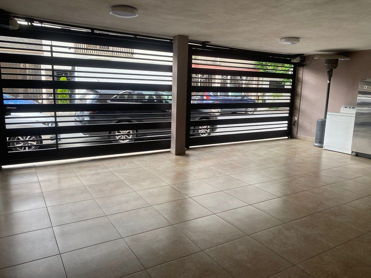Casa em Las Puentes Sector 14, San Nicolás de los Garza, foto 3 de 18