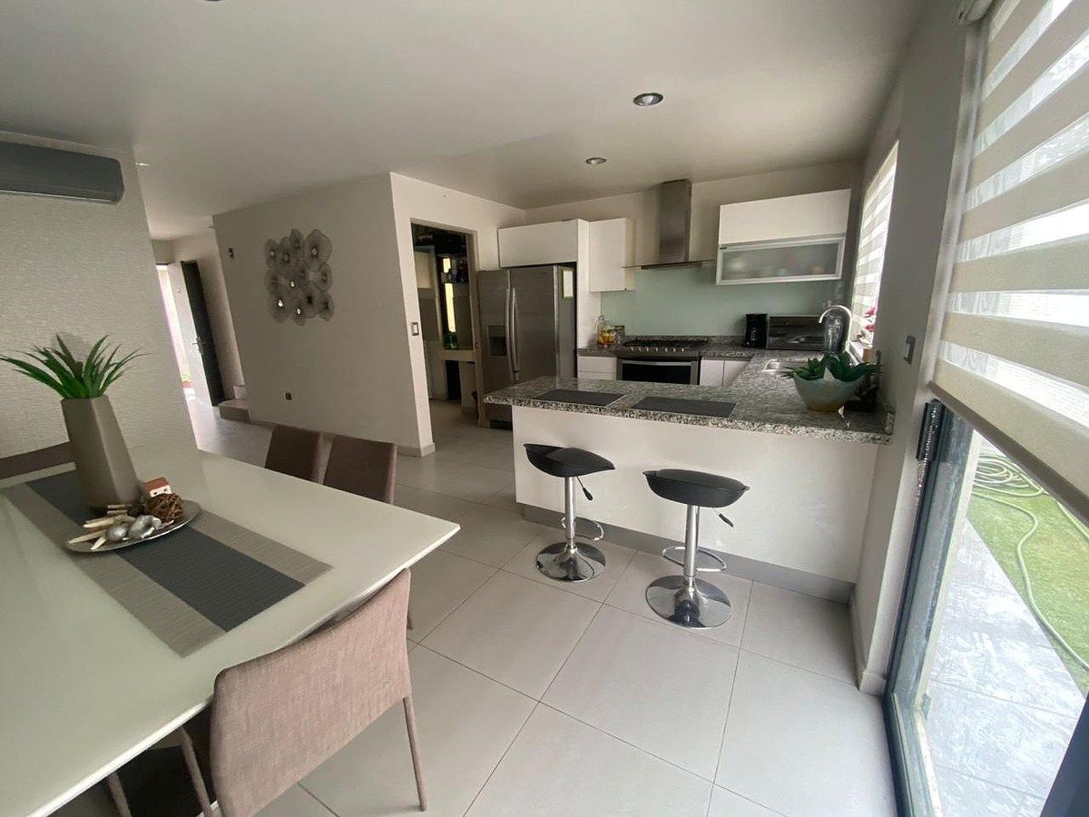 CASA EM EXCELENTE LOCALIZAÇÃO PARA ALUGUEL, foto 1 de 9
