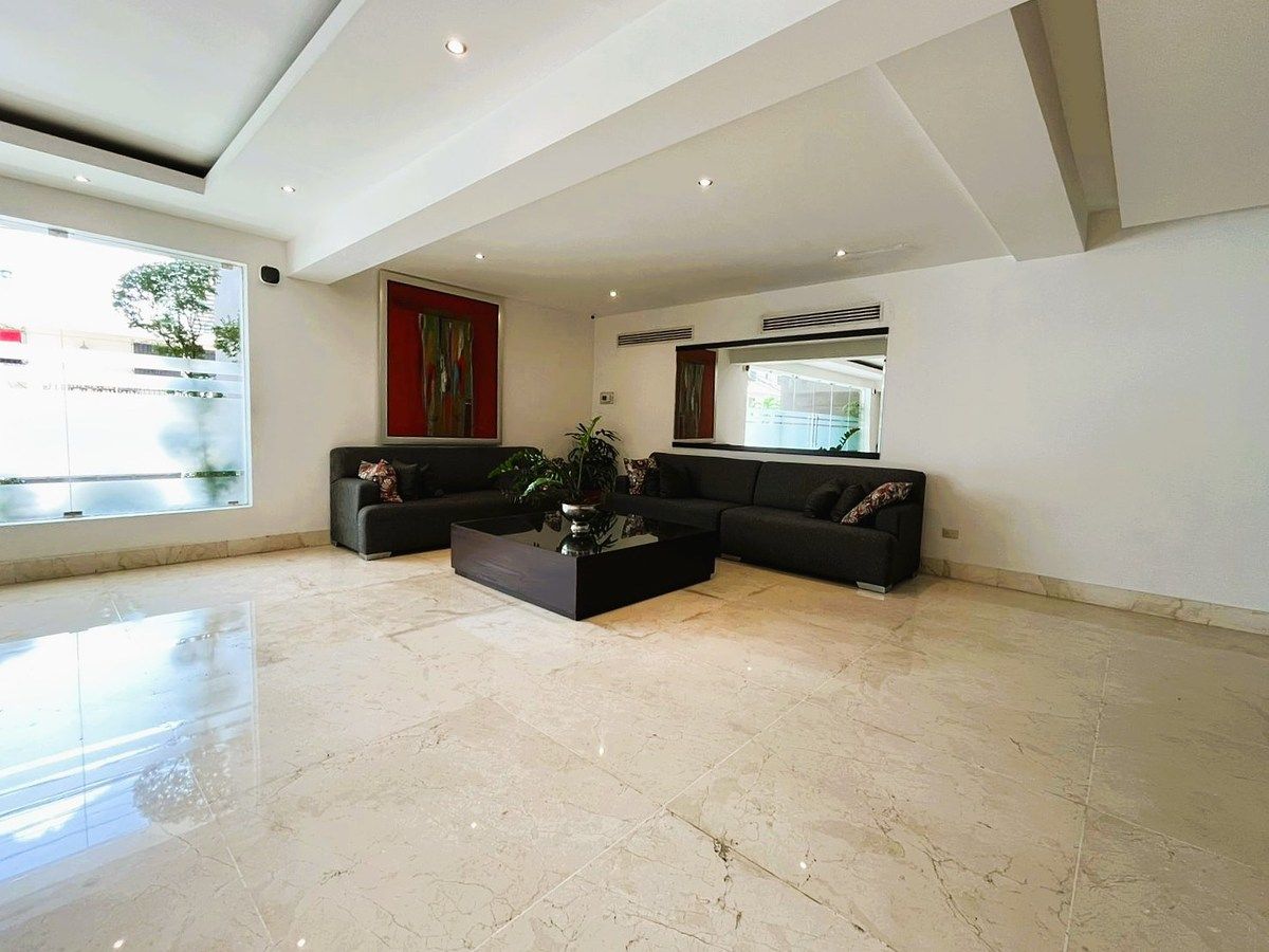 Lobby, foto 8 de 18