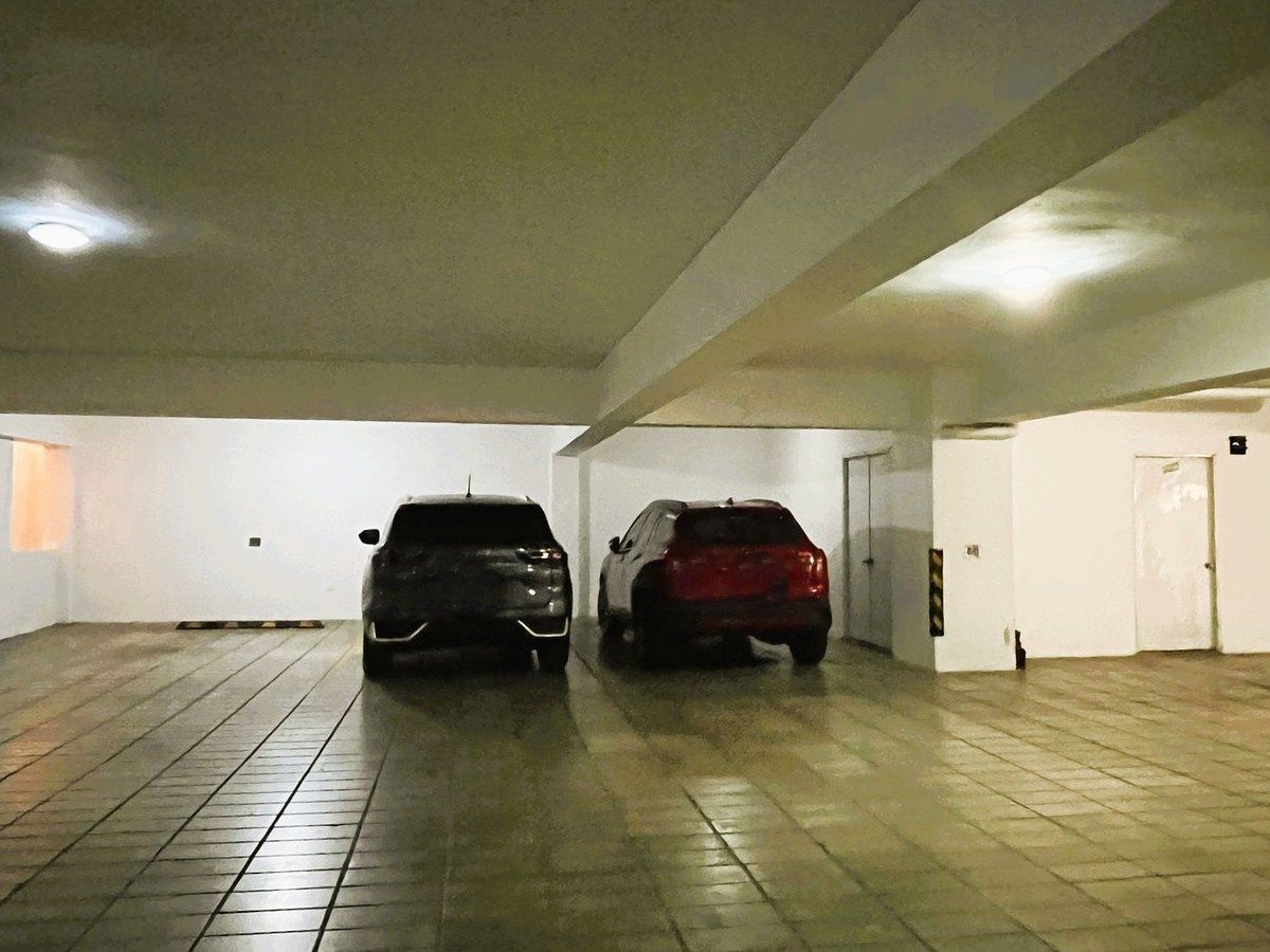 Parqueo, foto 10 de 18