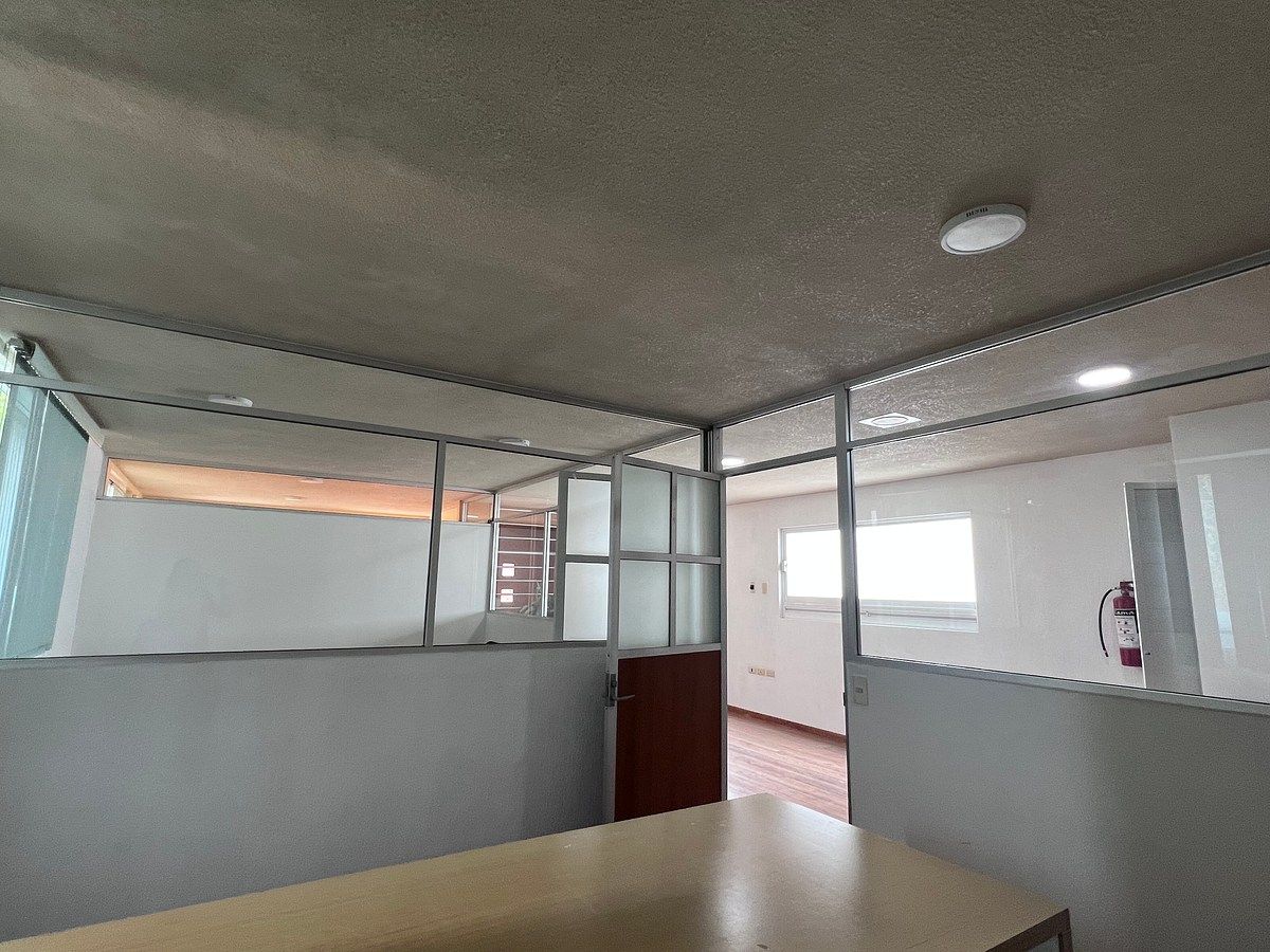 Office in Jardines de San Manuel, Puebla, photo 26 of 31
