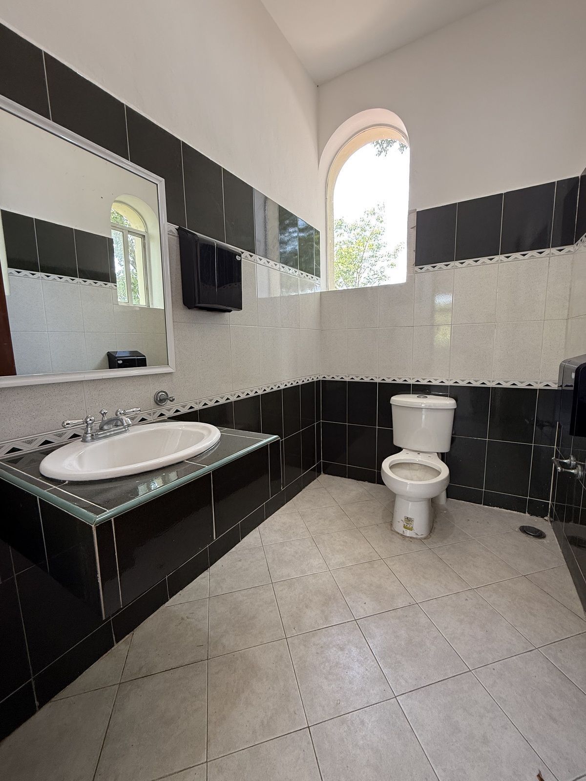 Sala Comercial em Paseo de Montejo, Mérida, foto 21 de 34