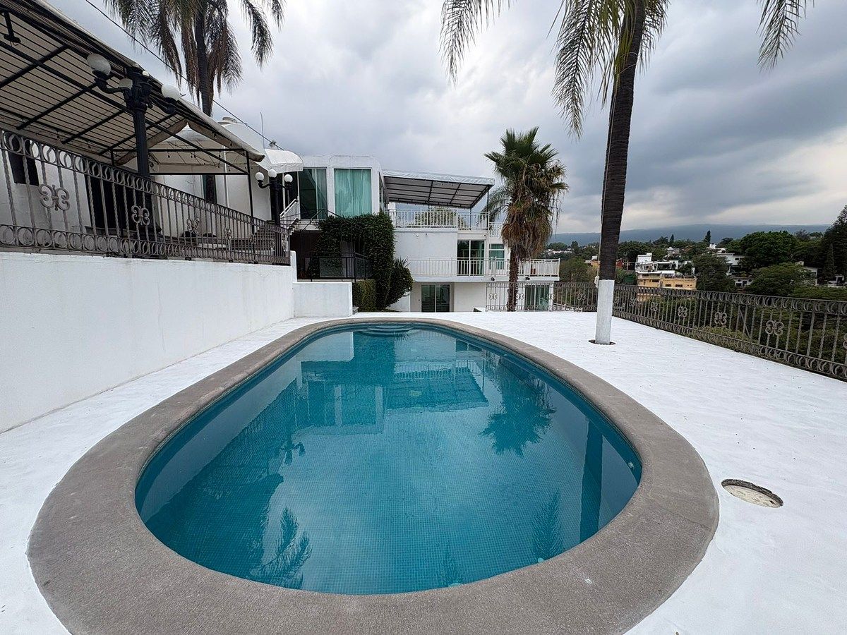 House in Lomas de Coyuca, Cuernavaca, photo 3 of 19