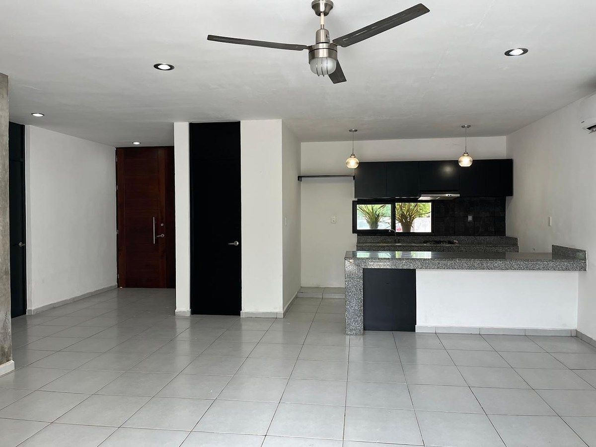 Casa en Conkal, Conkal, foto 3 de 29