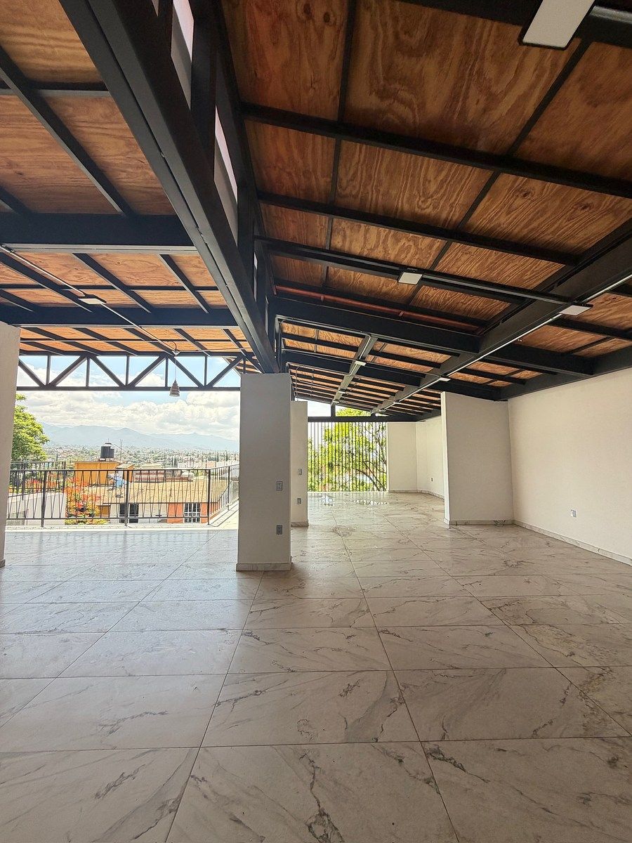 Retail Space in Volcanes, Oaxaca de Juárez, photo 16 of 24