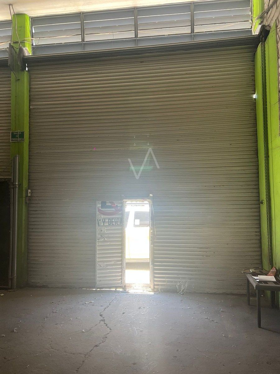 Bodega comercial en Del Fresno 1a. Sección, Guadalajara, foto 2 de 21
