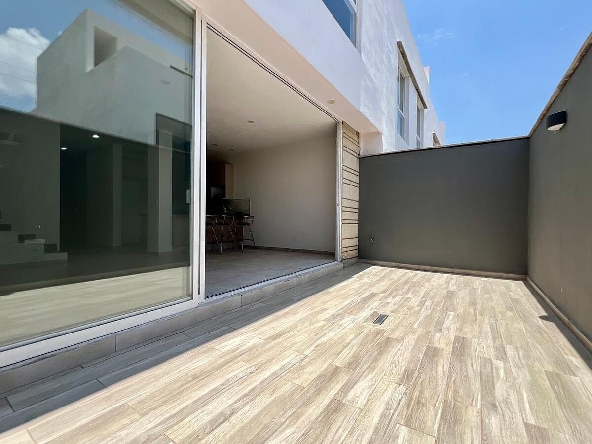 Casa em condomínio fechado em Capital Norte, Zapopan, foto 4 de 12