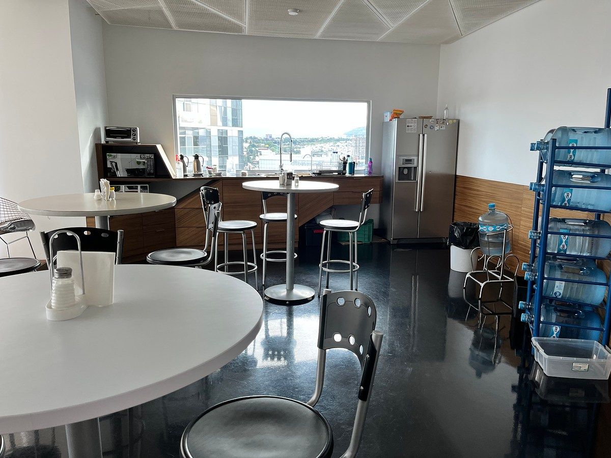 Sala Comercial em Puerta de Hierro, Zapopan, foto 19 de 34