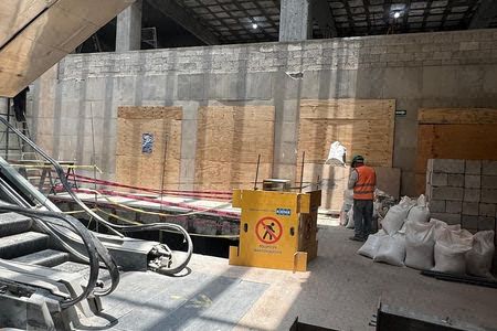 LOCAL COMERCIAL CON TERRAZA FRENTE A LA ALAMEDA | 306 m² y 450 m² | CENTRO