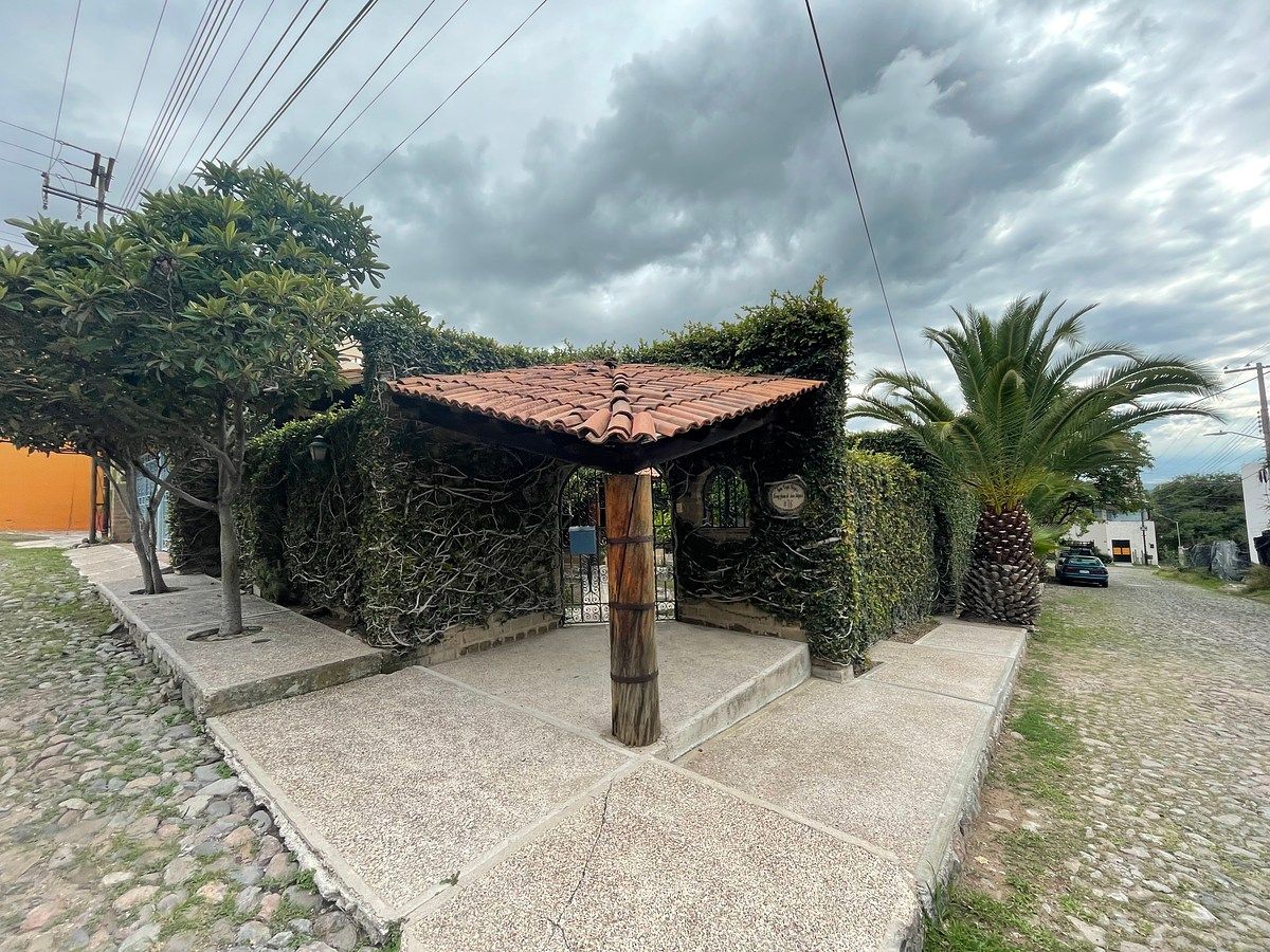 House in Villa de los Frailes, San Miguel de Allende, photo 3 of 48