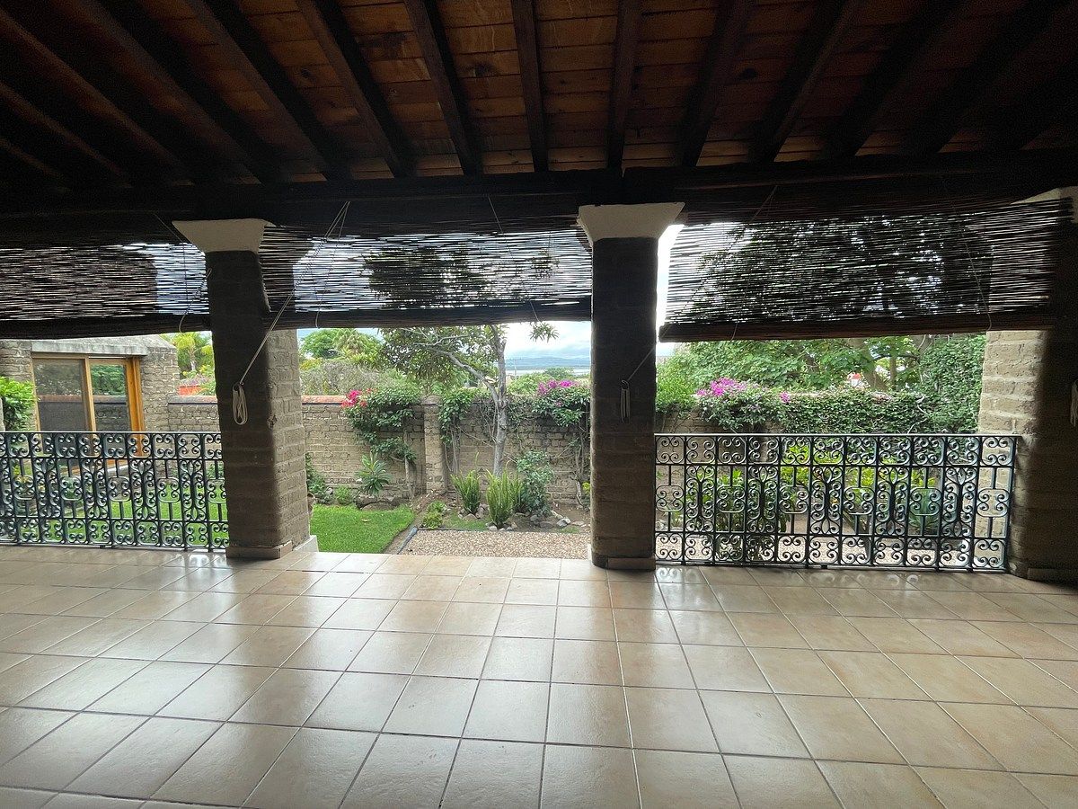 House in Villa de los Frailes, San Miguel de Allende, photo 17 of 48