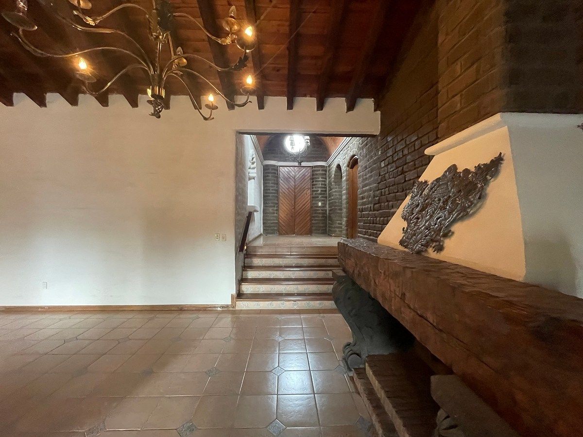 House in Villa de los Frailes, San Miguel de Allende, photo 24 of 48