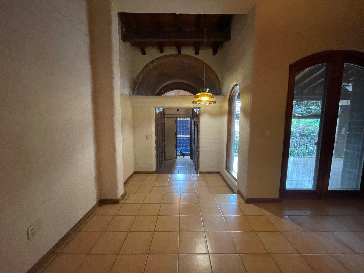 House in Villa de los Frailes, San Miguel de Allende, photo 31 of 48