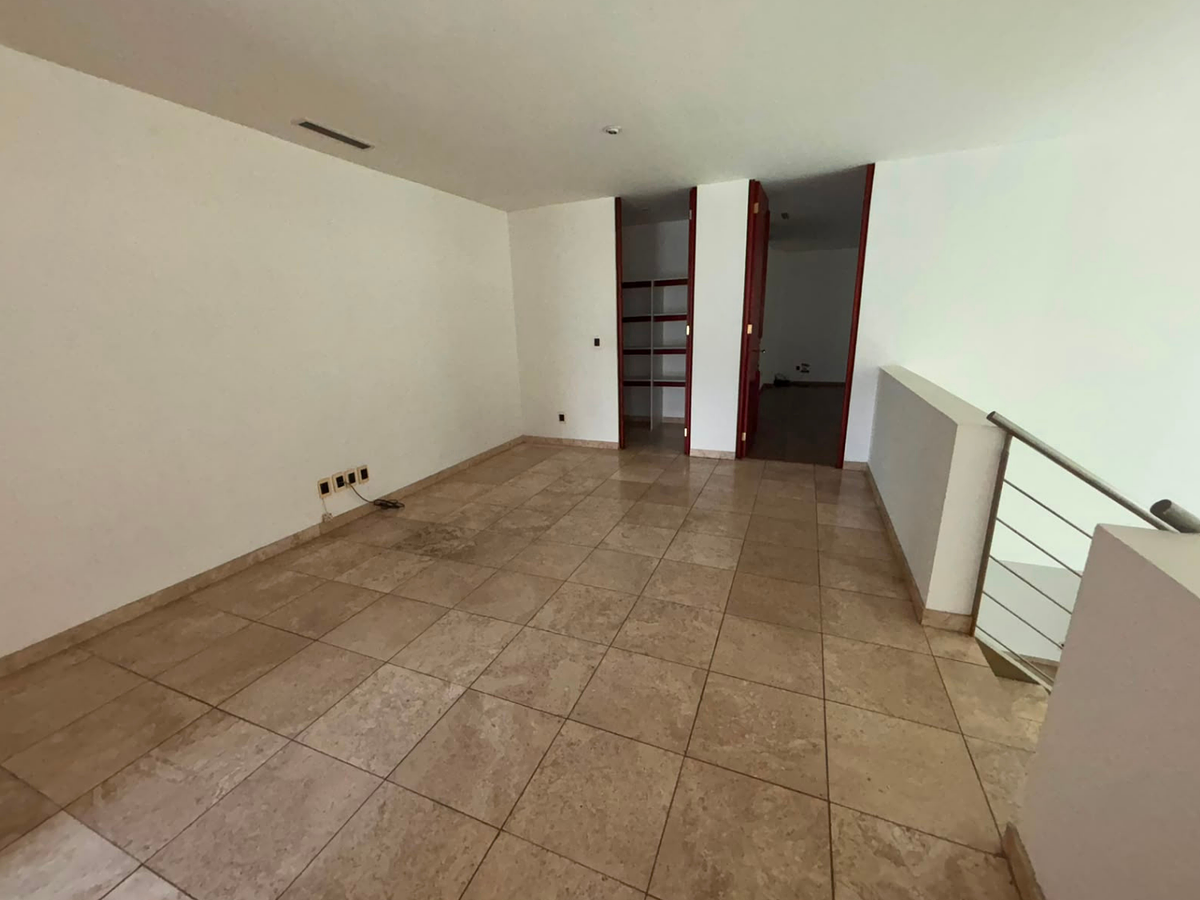 House in Gated Community in Bosques de las Lomas, Cuajimalpa de Morelos, photo 11 of 35