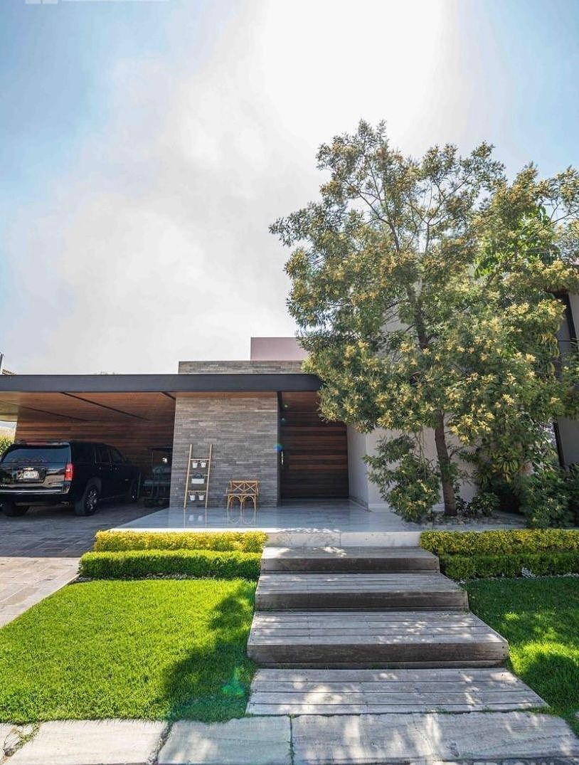 Casa en venta en el Campanario colindante a área verde, foto 1 de 8