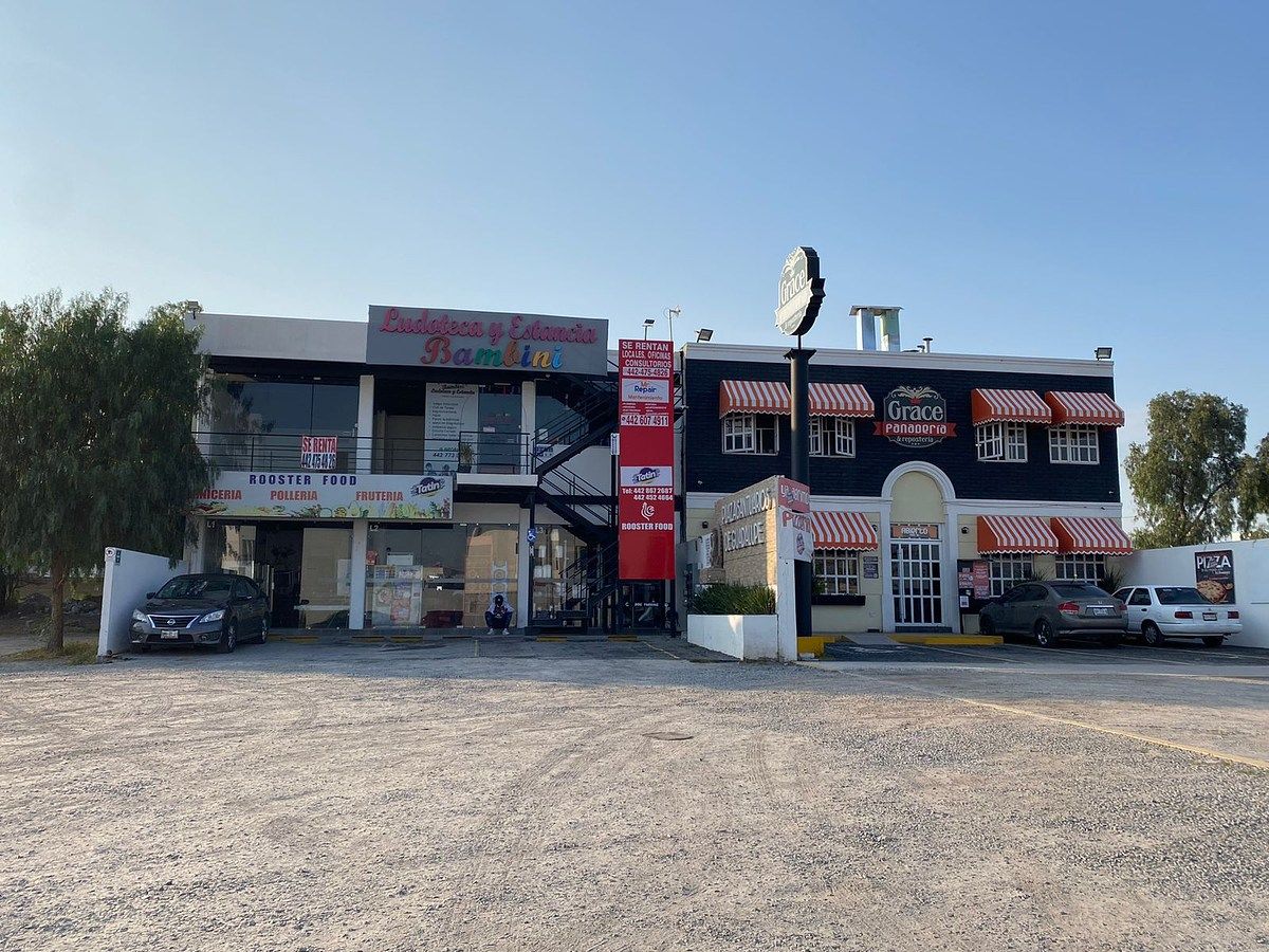 Local comercial en Santuarios del Cerrito, Corregidora, foto 3 de 10