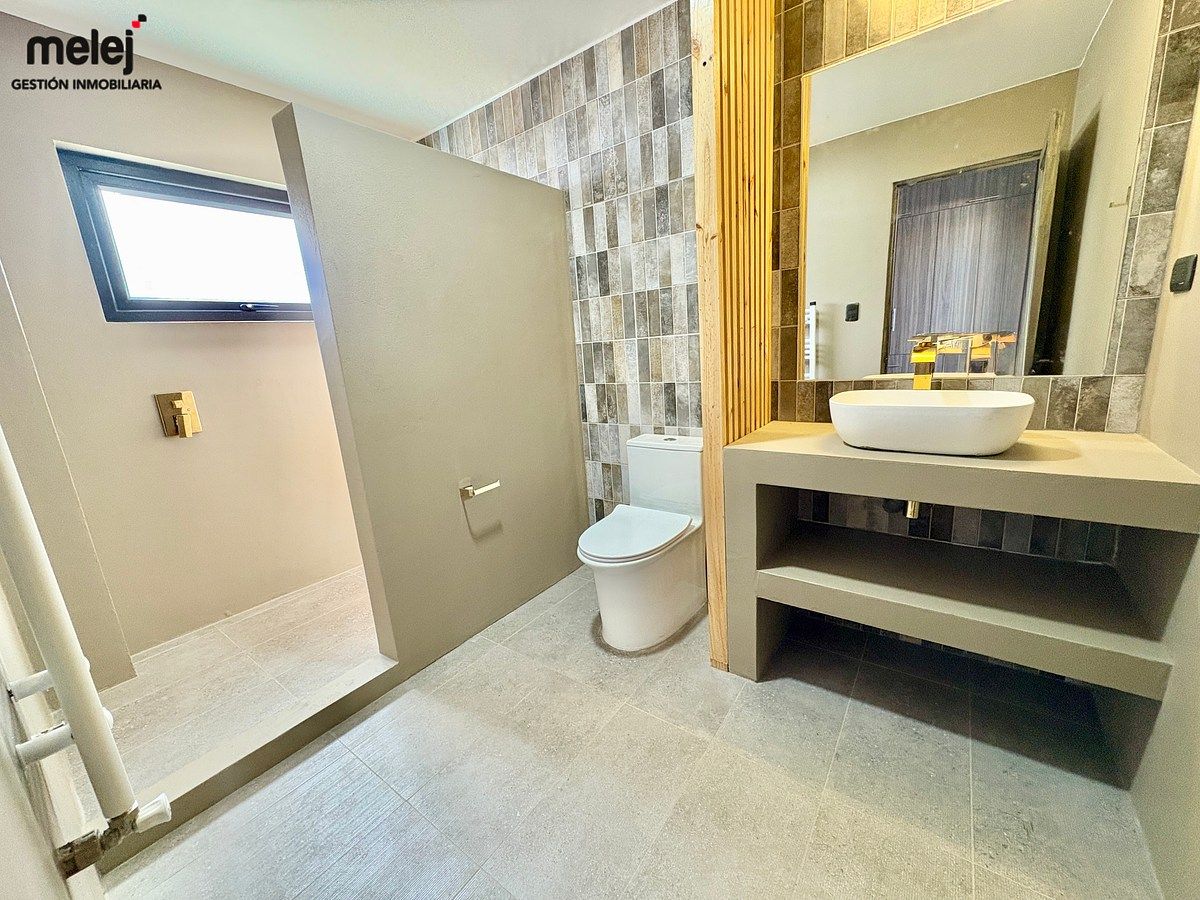 Baño dormitorio principal, foto 18 de 31