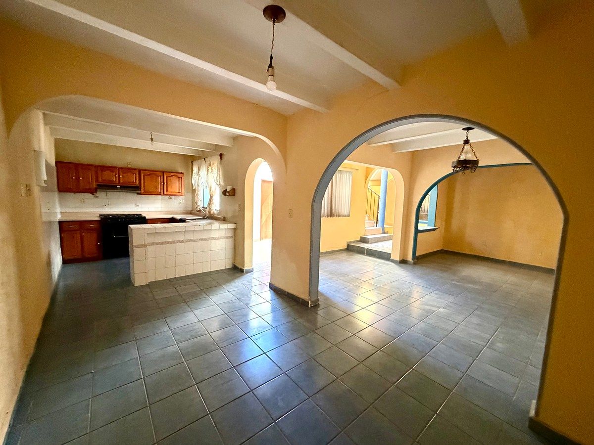 CASA EN VENTA EN EL CENTRO DE QUERETARO, EXCELENTE UBICACION, foto 1 de 18