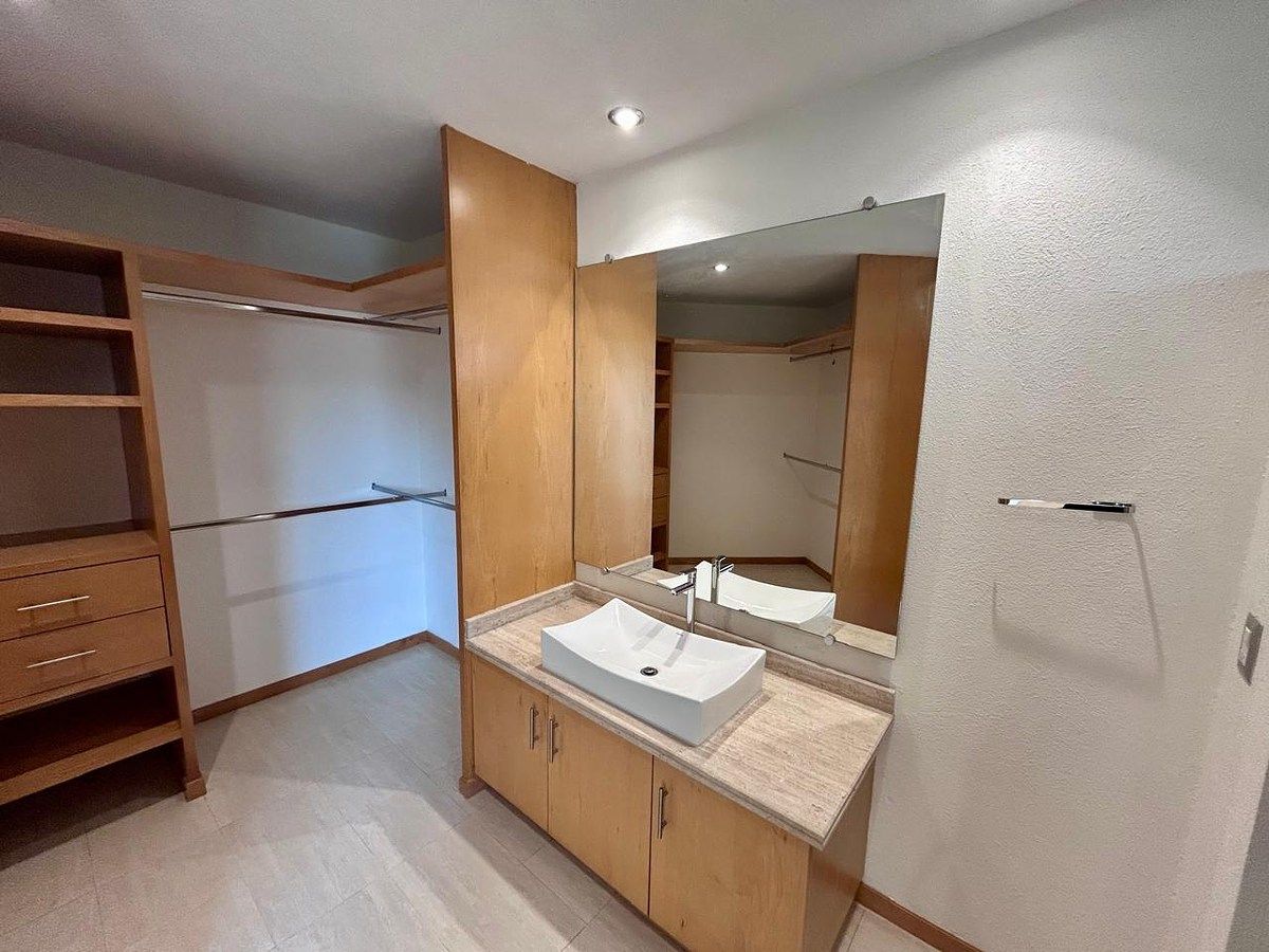 Apartment in Fraccionamiento Bugambilias, Zapopan, photo 14 of 49