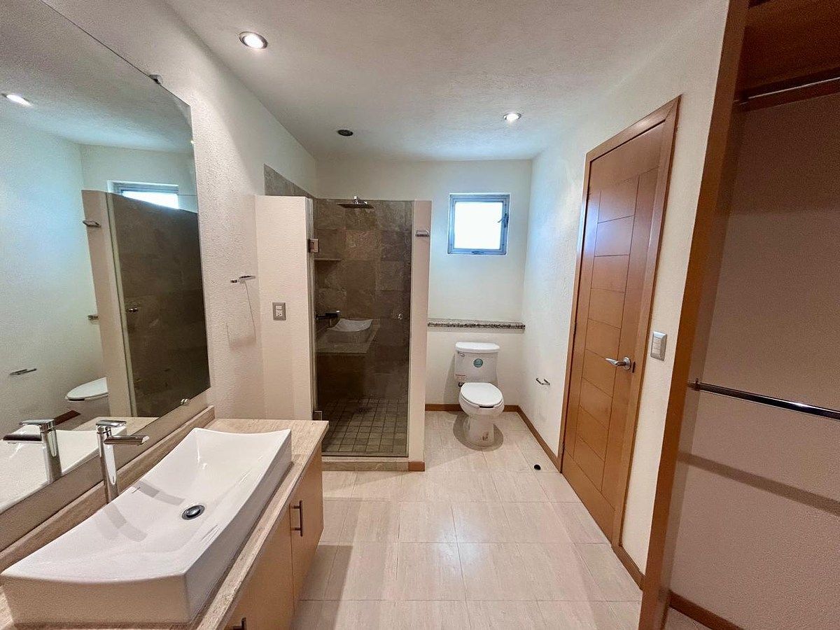 Apartment in Fraccionamiento Bugambilias, Zapopan, photo 25 of 49