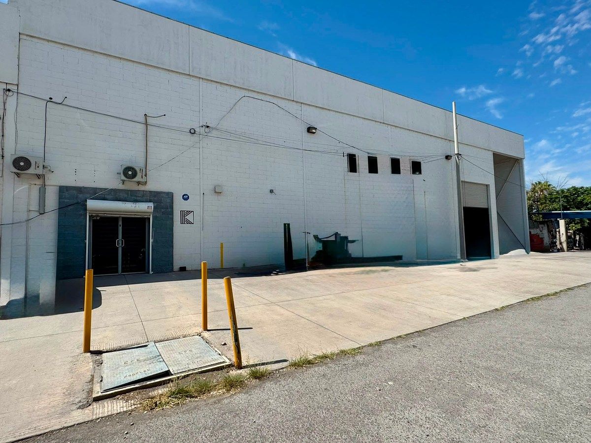 Aluguel de armazém industrial ao norte, foto 1 de 19