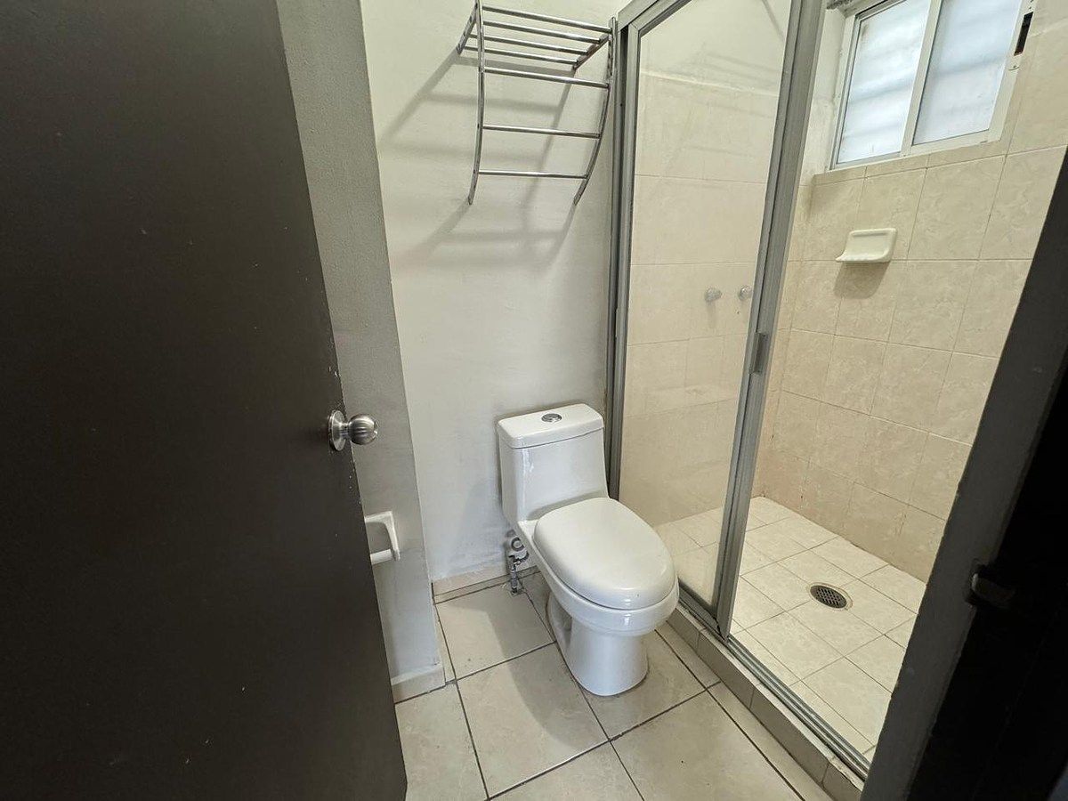 Casa en Colinas del Huajuco, Monterrey, foto 8 de 13