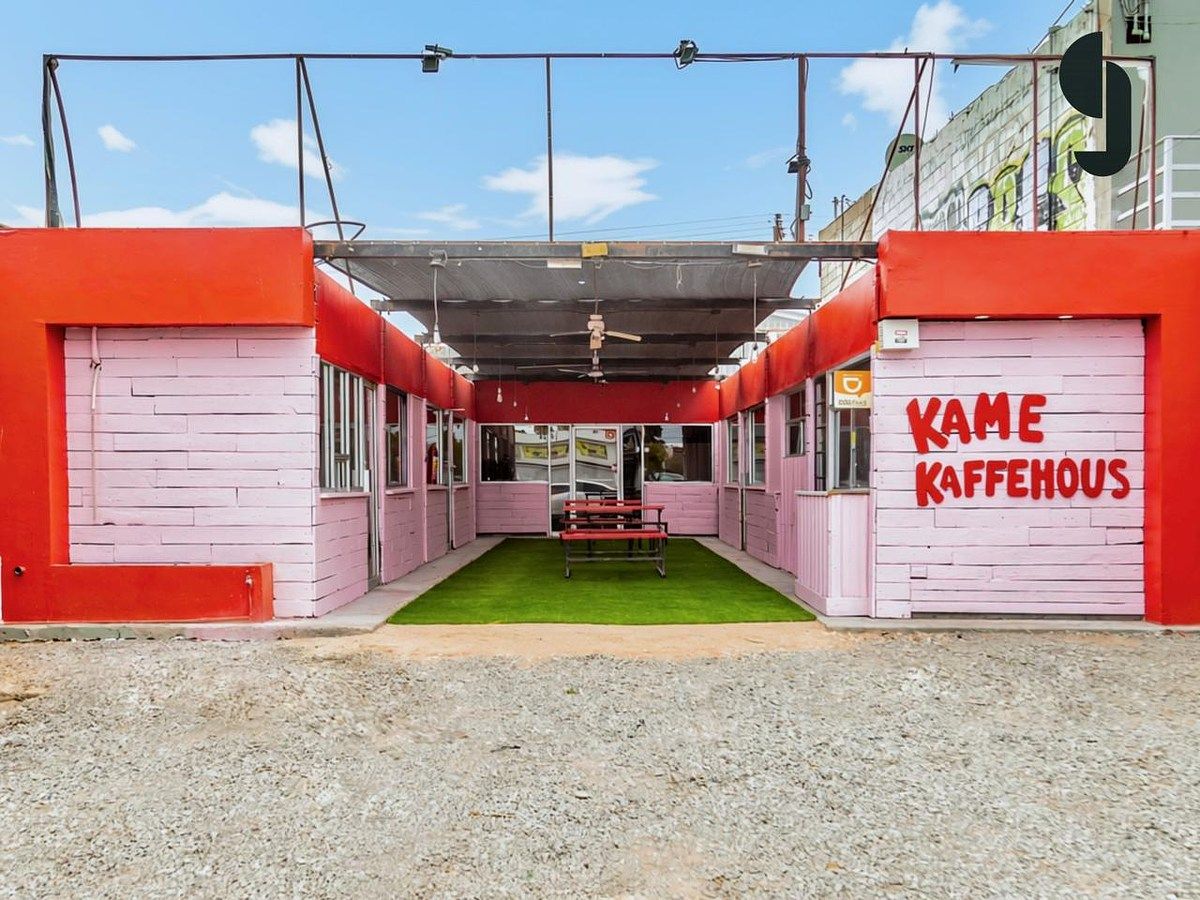 COMMERCIAL OPPORTUNITY FOR RENT ON BLVD ANAHUAC 🚨, photo 1 of 11