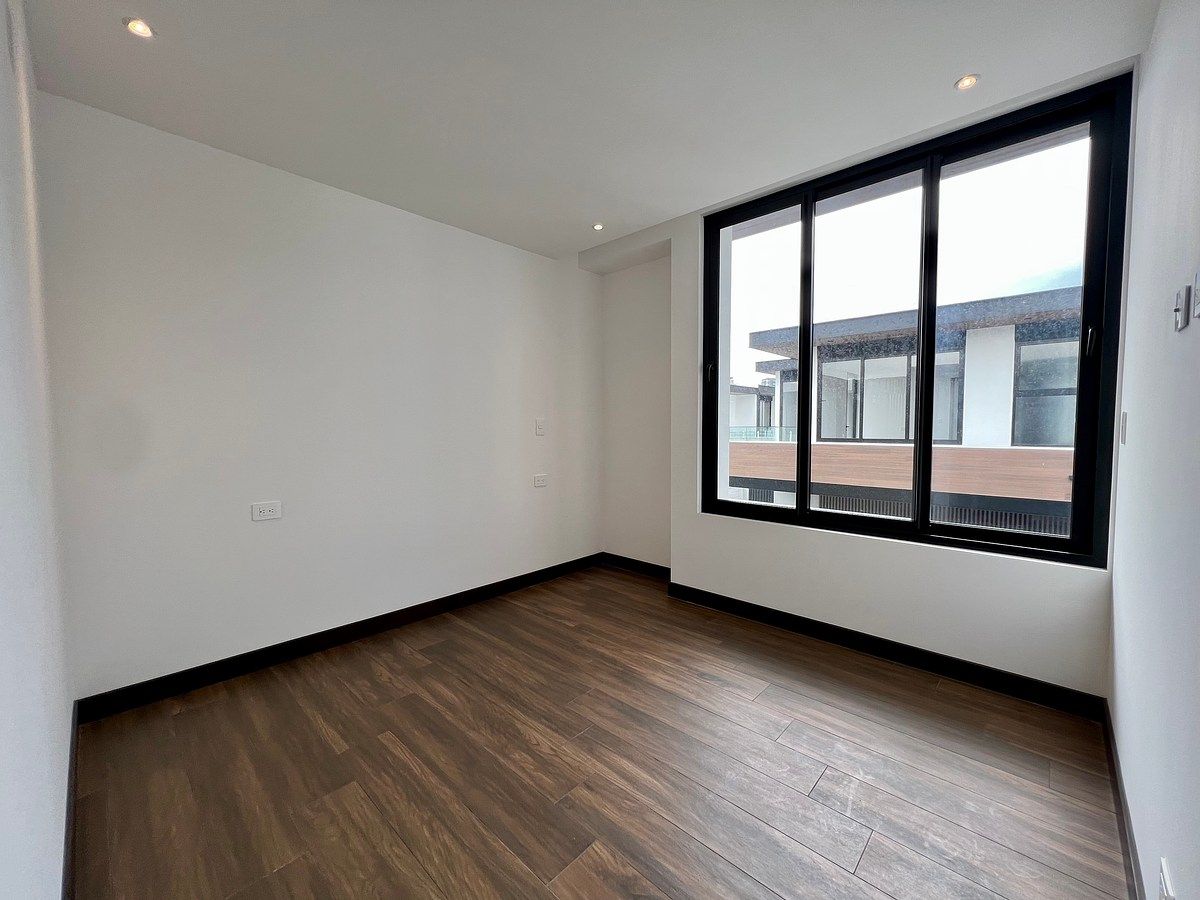 Casa en Condominio en Zona 10, Guatemala, foto 13 de 17