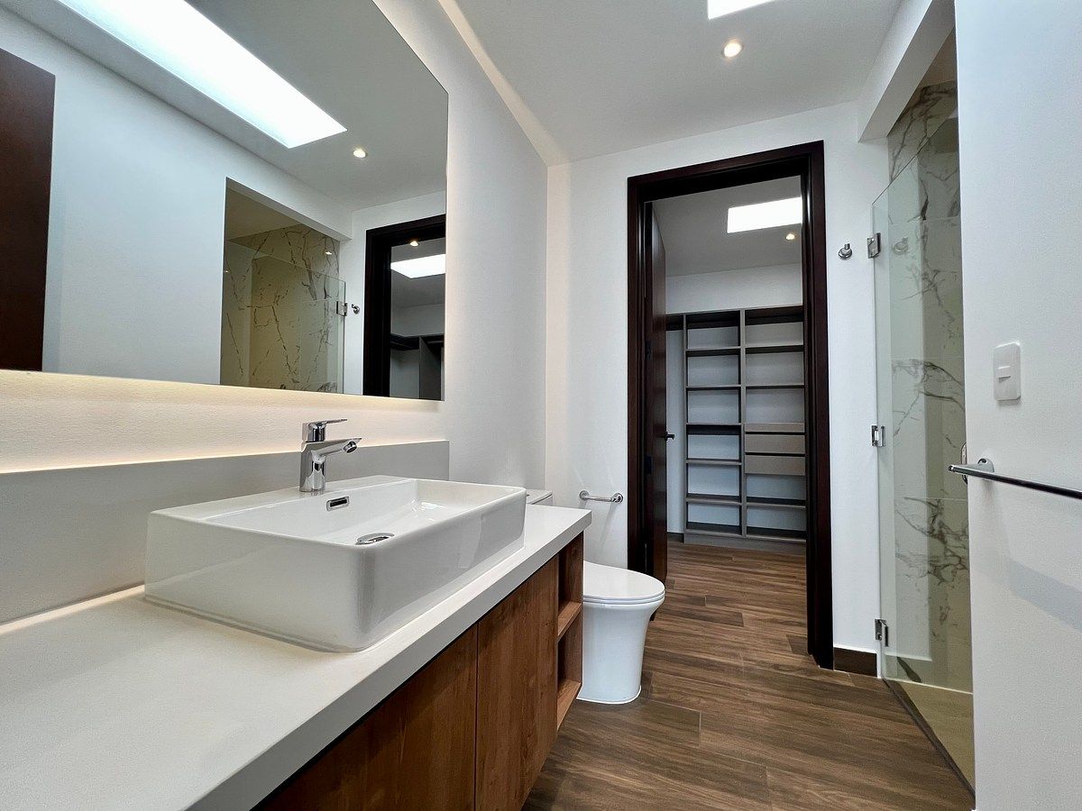 Casa en Condominio en Zona 10, Guatemala, foto 16 de 17