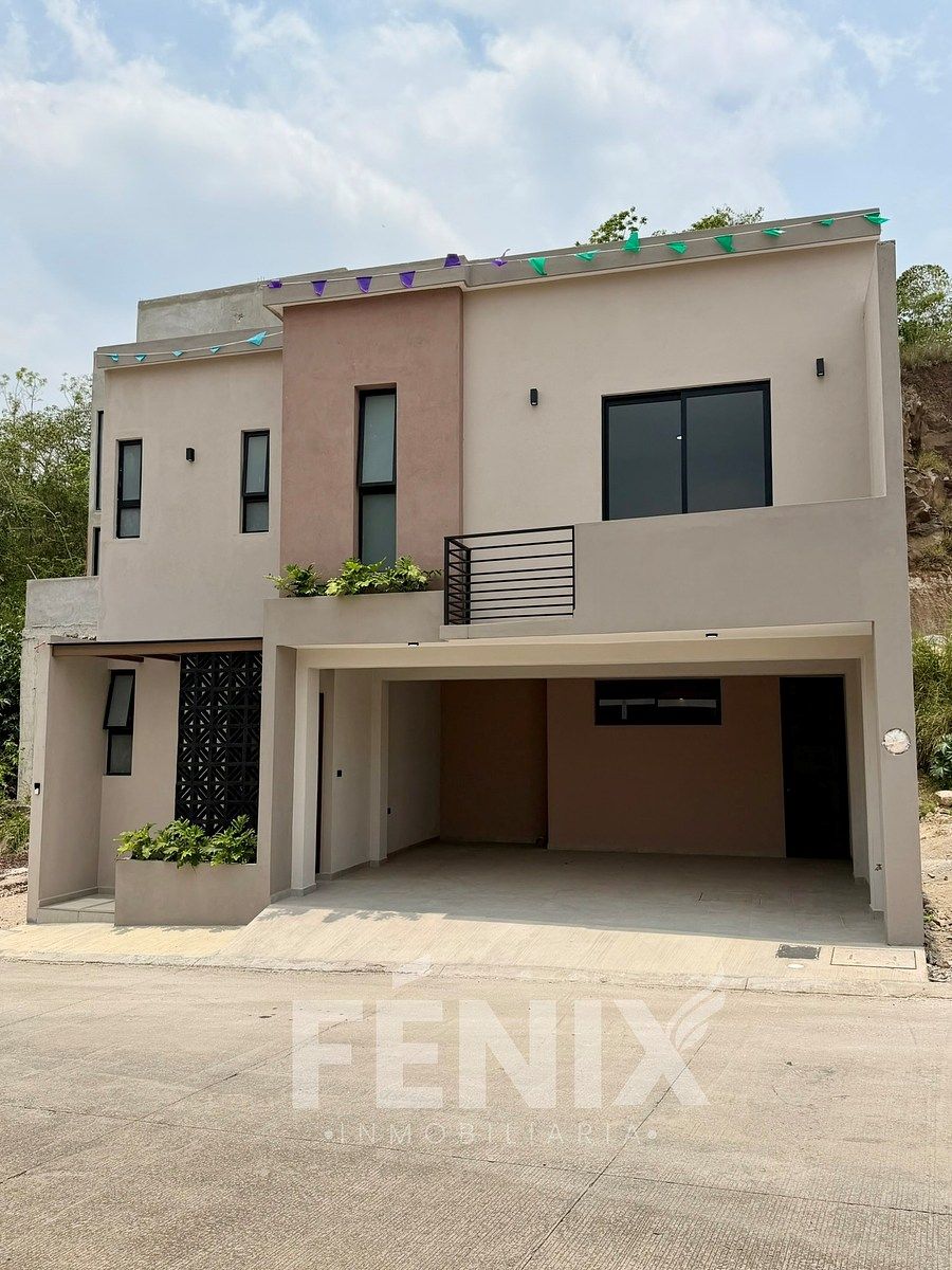 Casa en venta en Monte Magno – Diseño moderno, 3 recámaras y patio interior, foto 1 de 34