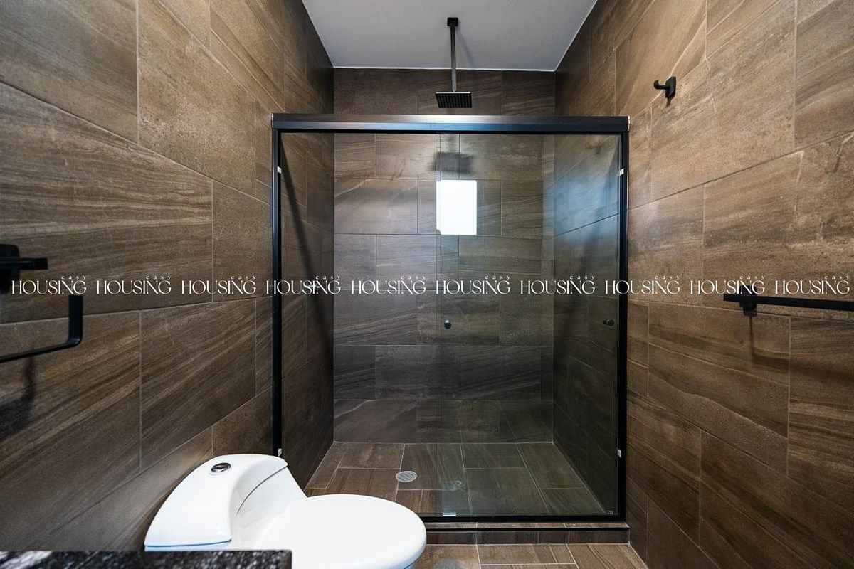 Baño planta baja, photo 10 of 32