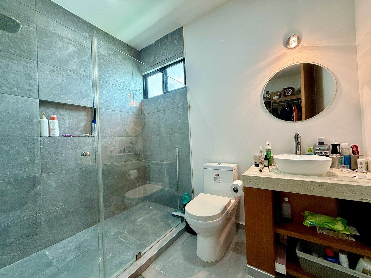 baños recámaras 3 y 4, foto 19 de 25