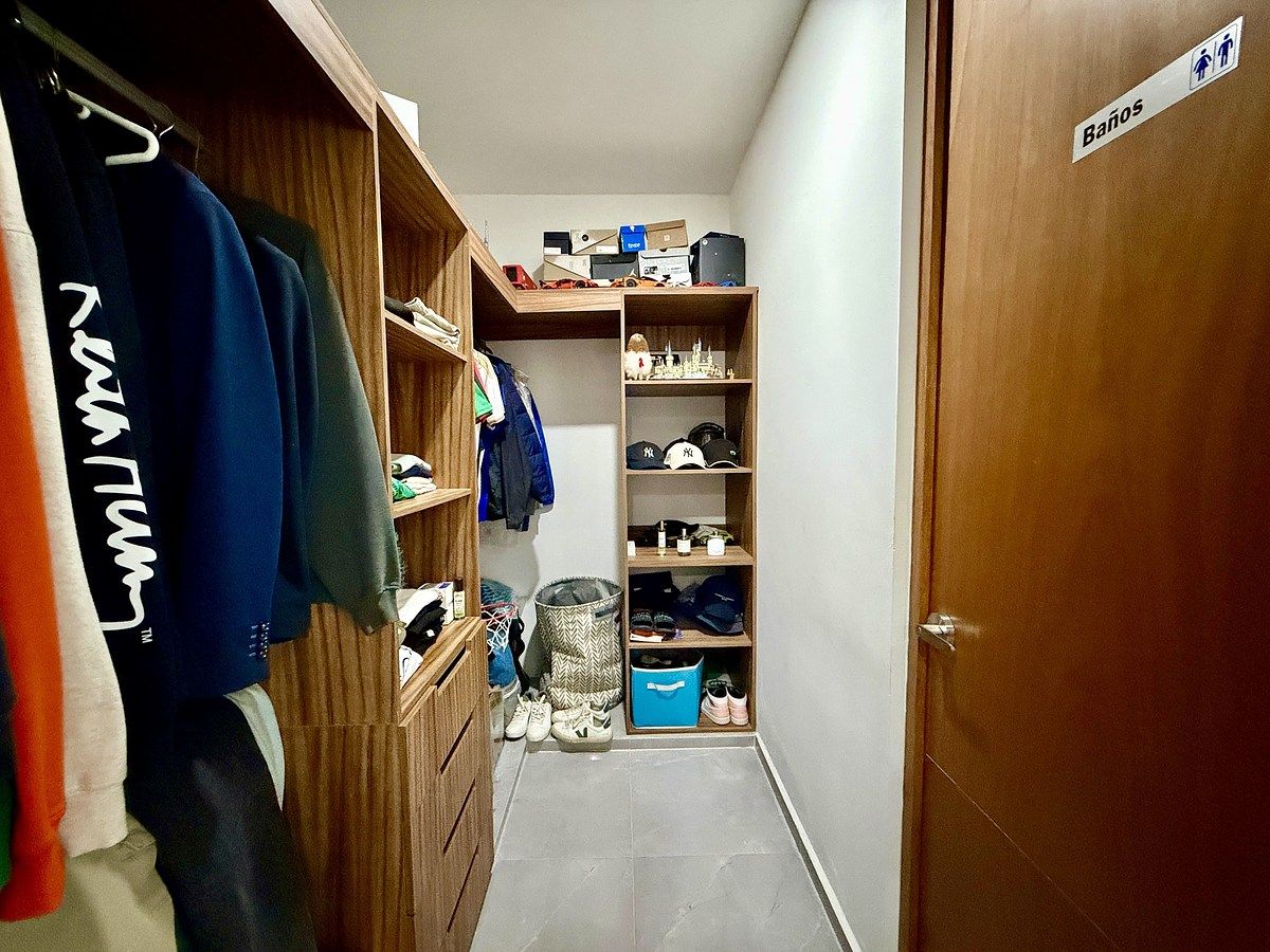closet vestidor en recámaras 3 y 4, foto 17 de 25