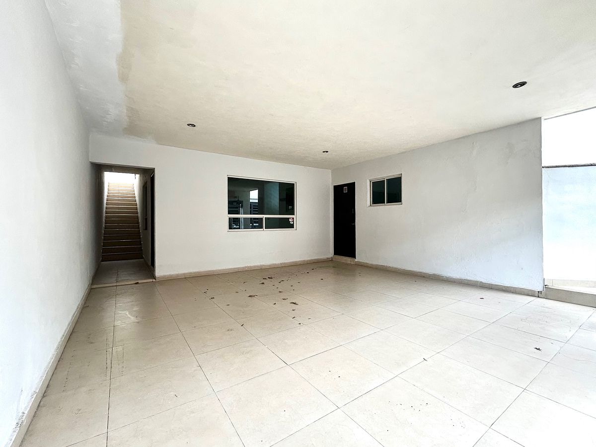 House in Cumbres Elite 8vo Sector, Monterrey, photo 3 of 32