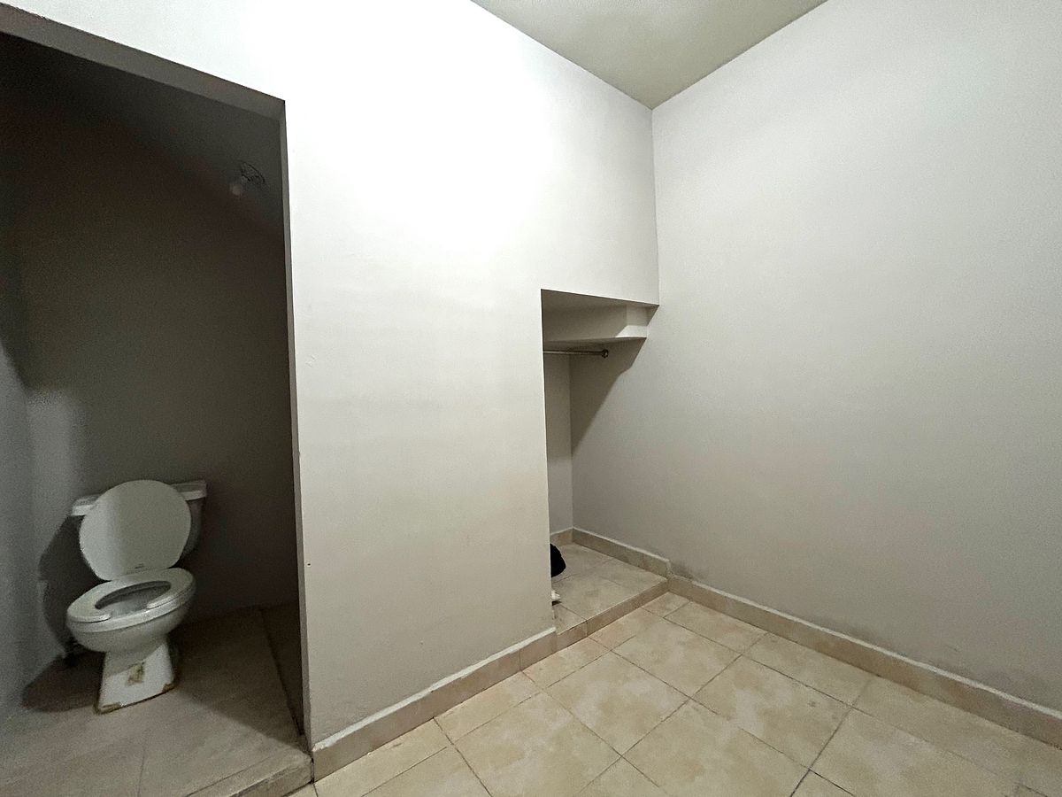 House in Cumbres Elite 8vo Sector, Monterrey, photo 9 of 32