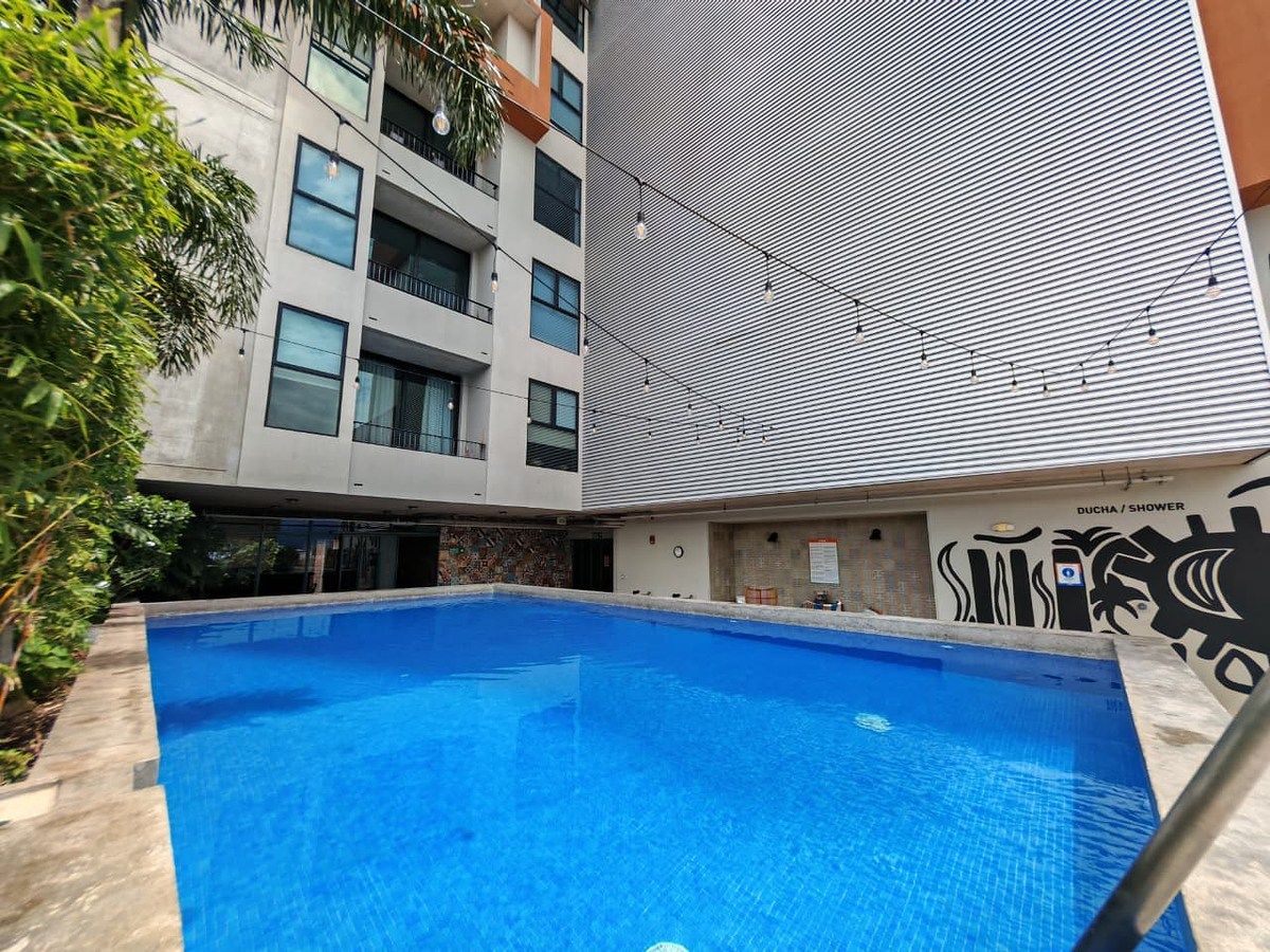 Estudio en Piso 24 con Parqueo en URBN Escalante | Airbnb Permitido, foto 1 de 22