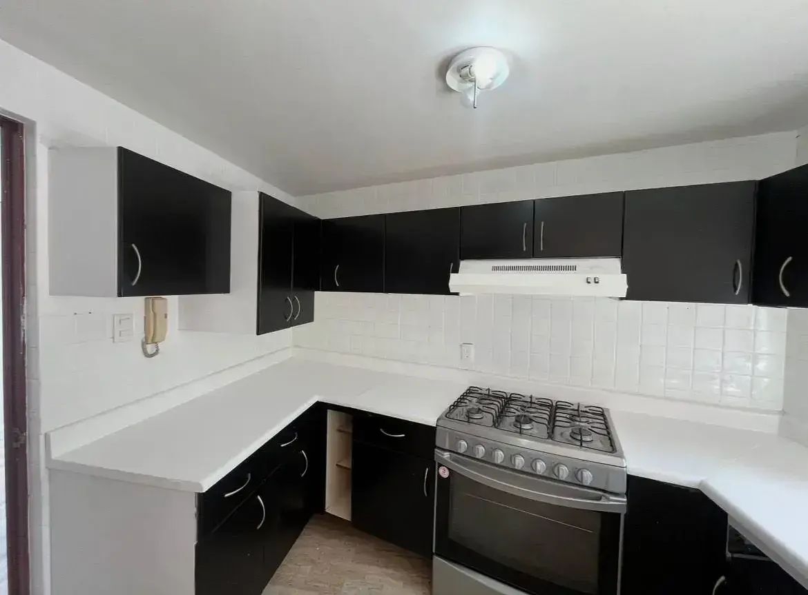 VENTA DE DEPARTAMENTO SOBRE PROLONGACION DIVISION DEL NORTE IB71, foto 1 de 10