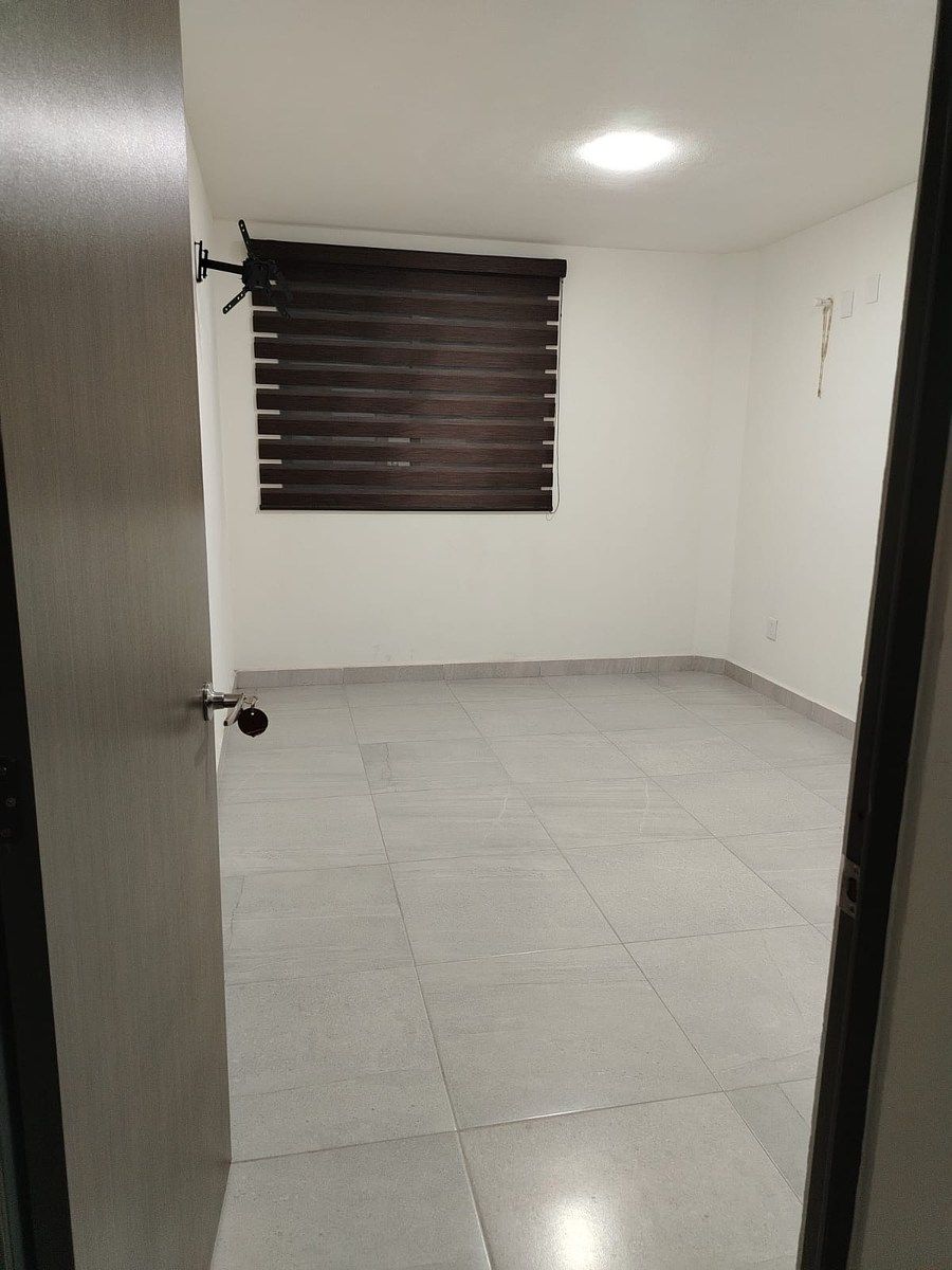 House in Gated Community in Villa Pedregal, León, photo 3 of 16