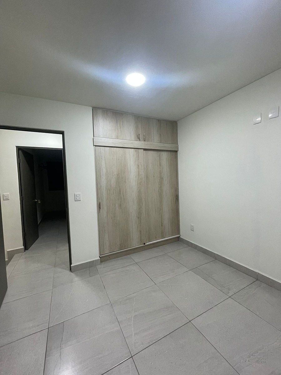 House in Gated Community in Villa Pedregal, León, photo 9 of 16