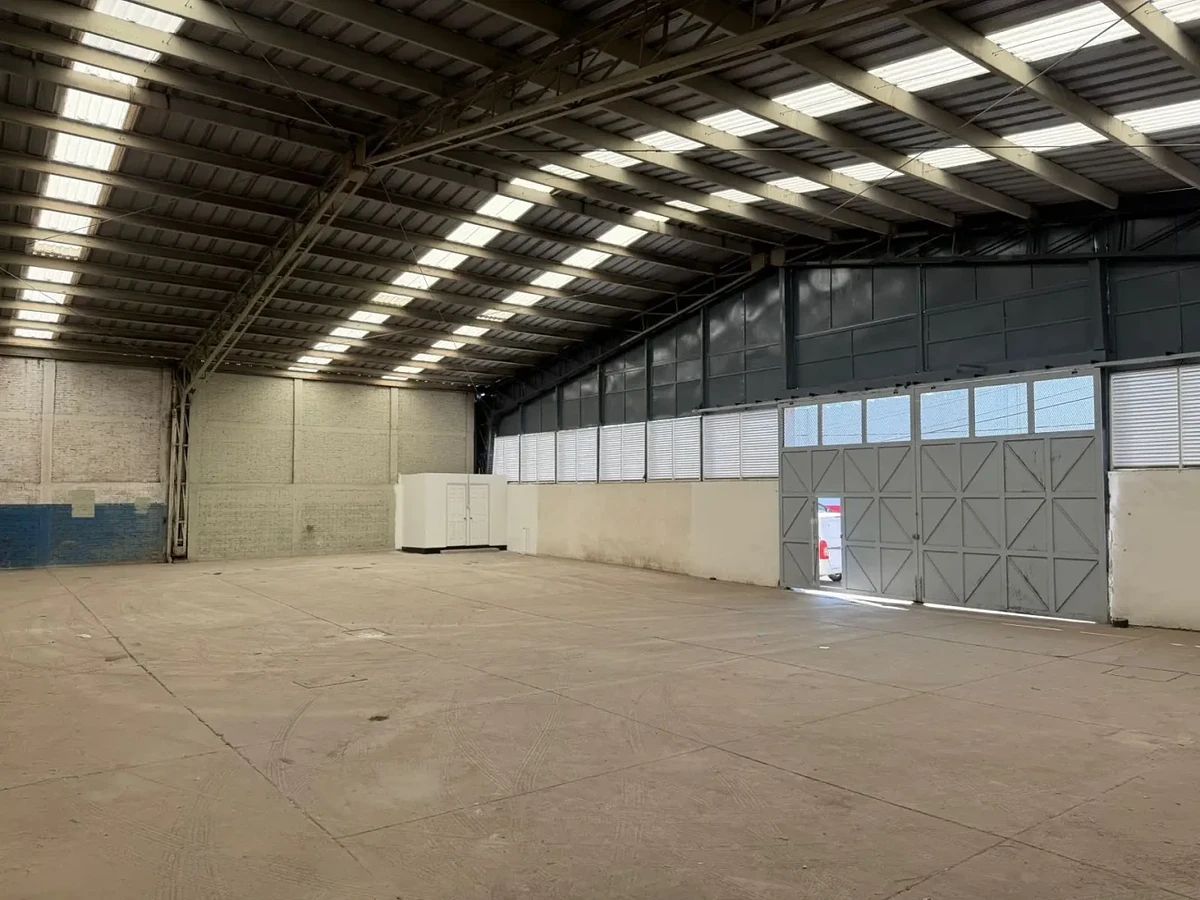 Bodega comercial en De la Calzada de Guadalupe, Irapuato, foto 4 de 6