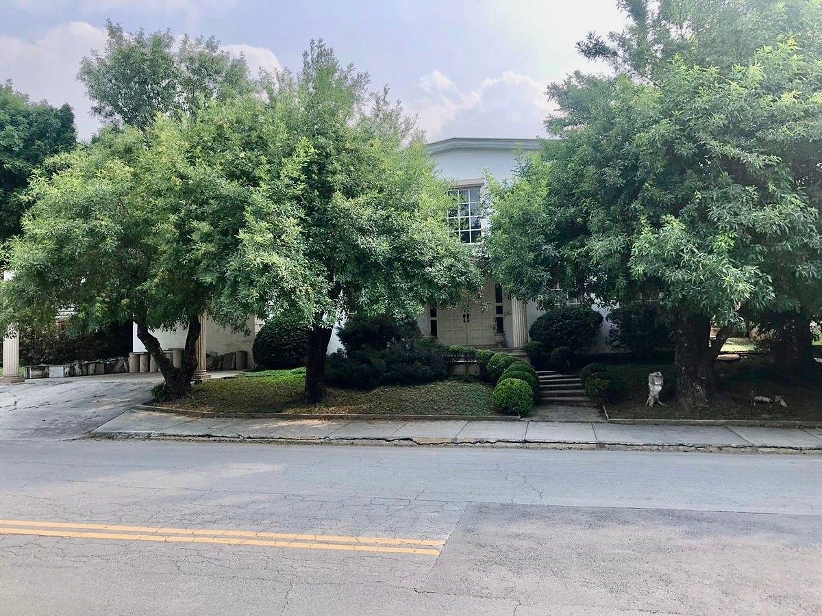 CASA EN VENTA PRIVADA SIERRA MADRE FRENTE AL PARQUE, foto 1 de 7