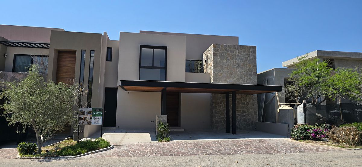 Casa en venta Altozano, foto 1 de 34