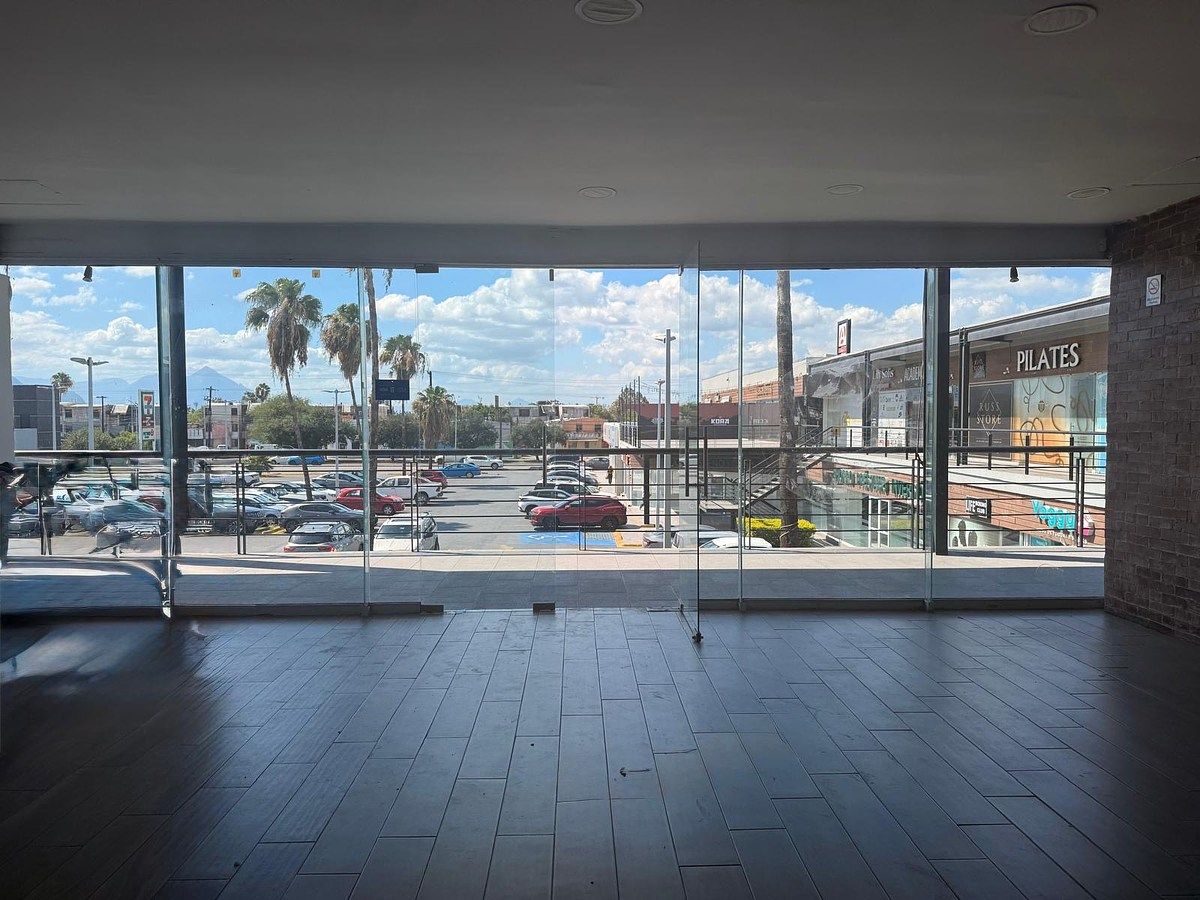 Retail Space in Fidel Velázquez Sánchez Sector 1, San Nicolás de los Garza, photo 2 of 5