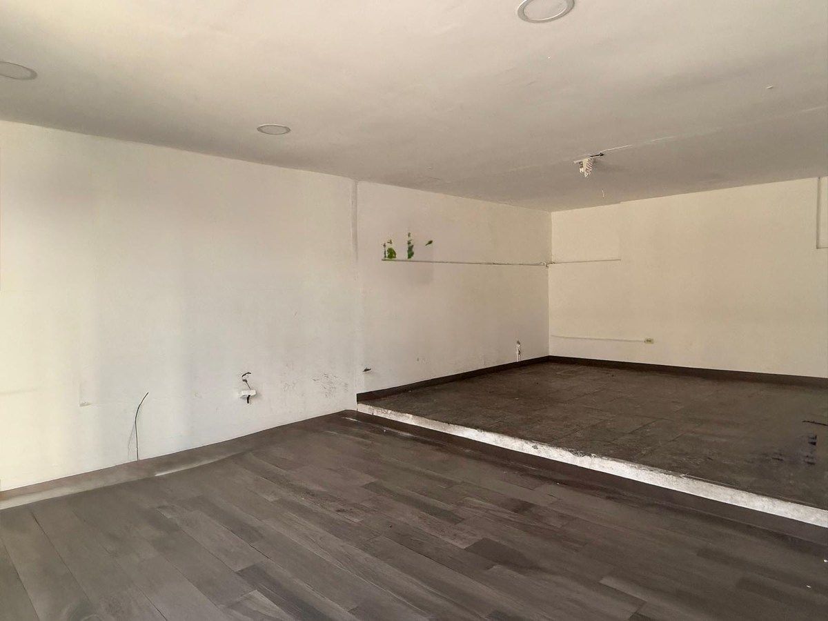 Retail Space in Fidel Velázquez Sánchez Sector 1, San Nicolás de los Garza, photo 4 of 5