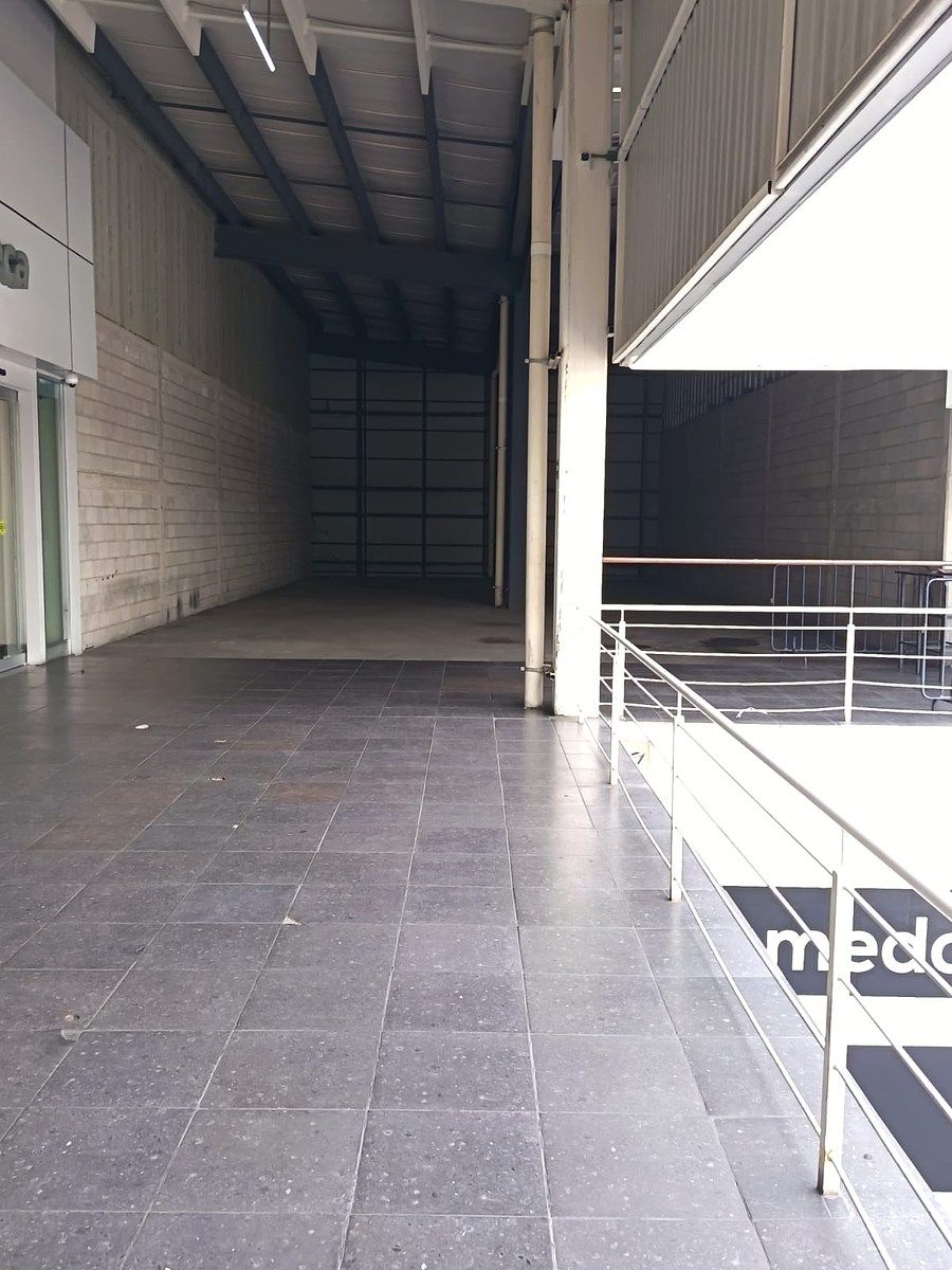 Renta local  Iztapalapa $300m2, foto 1 de 9