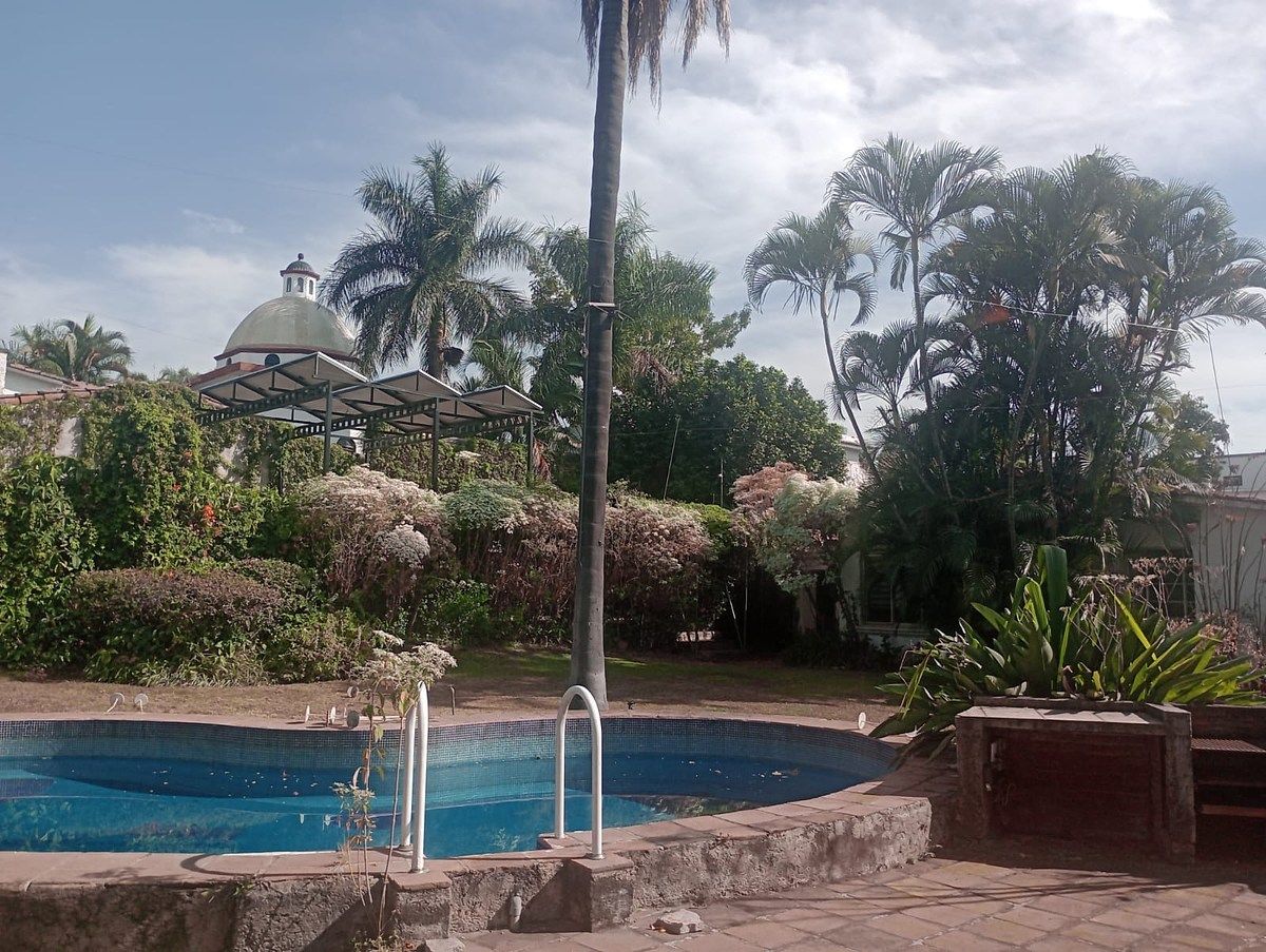 RESIDENCIA EN VENTA EN VISTA HERMOSA - foto 3