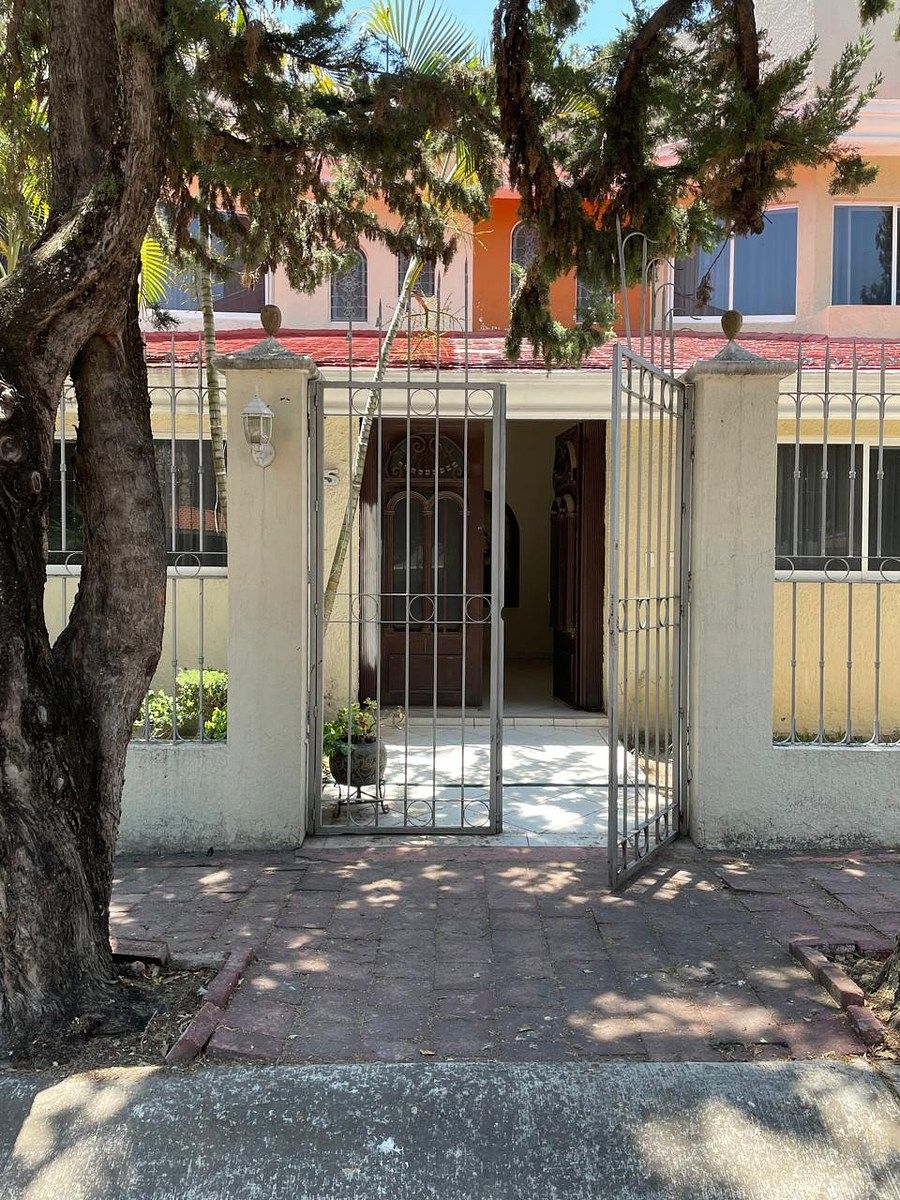 House in Ciudad Bugambilia, Zapopan, photo 2 of 25