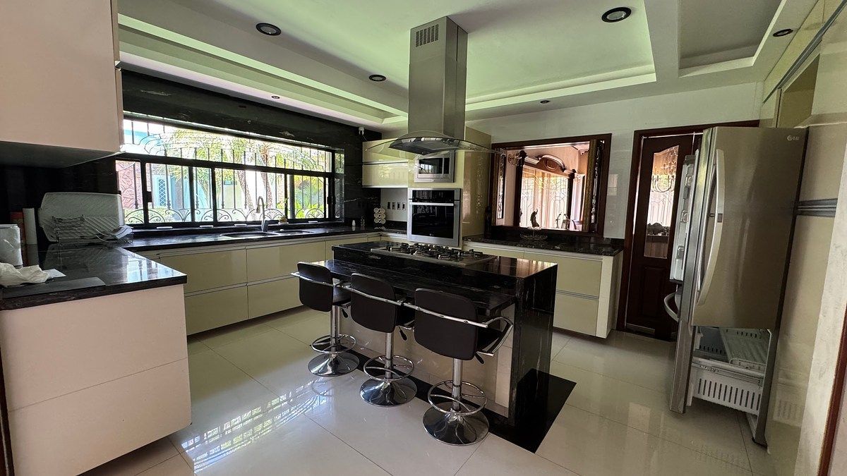 Casa em La Estancia, Zapopan, foto 3 de 33