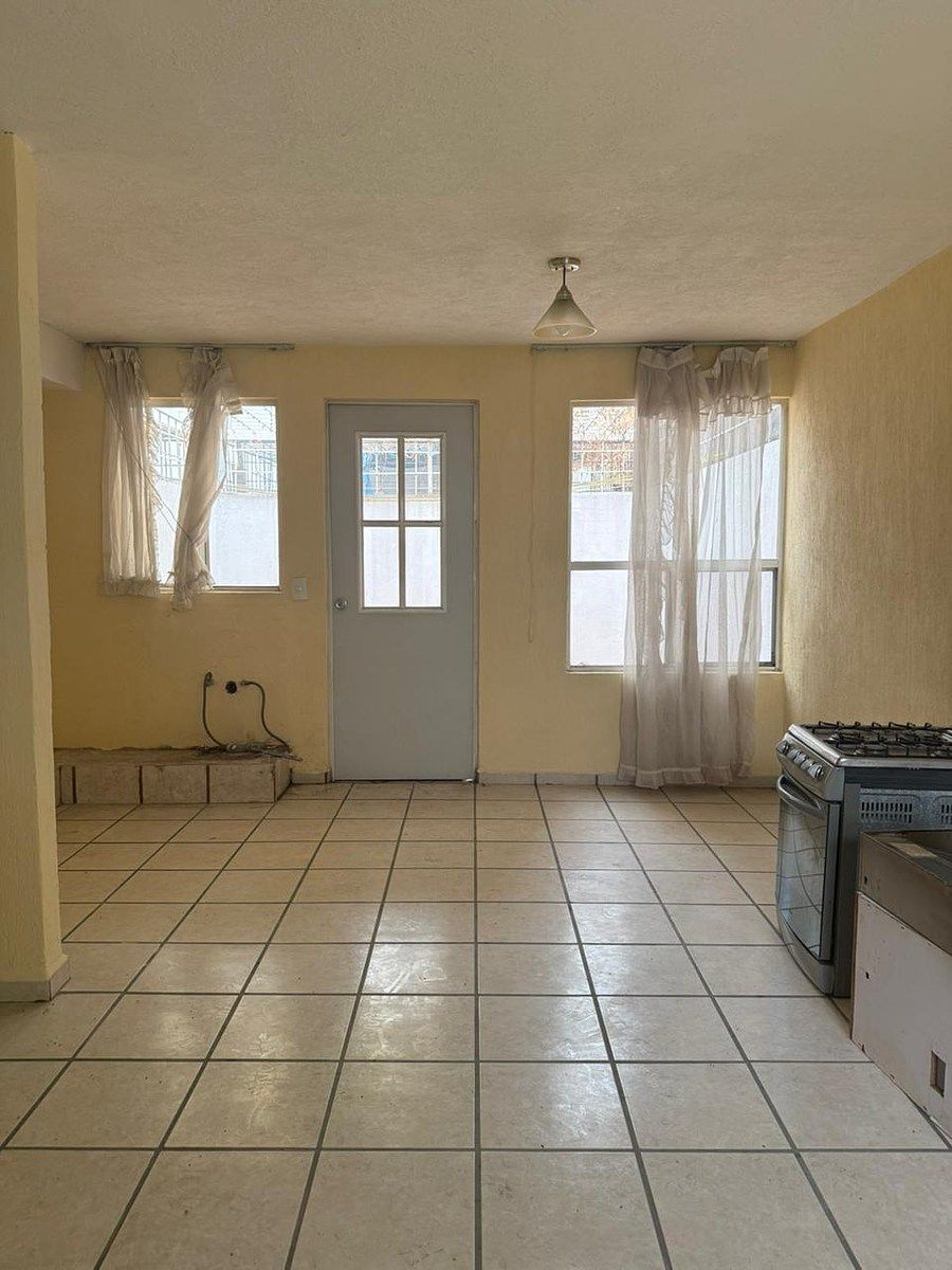 Casa em Villa Fontana, Tlaquepaque, foto 2 de 12