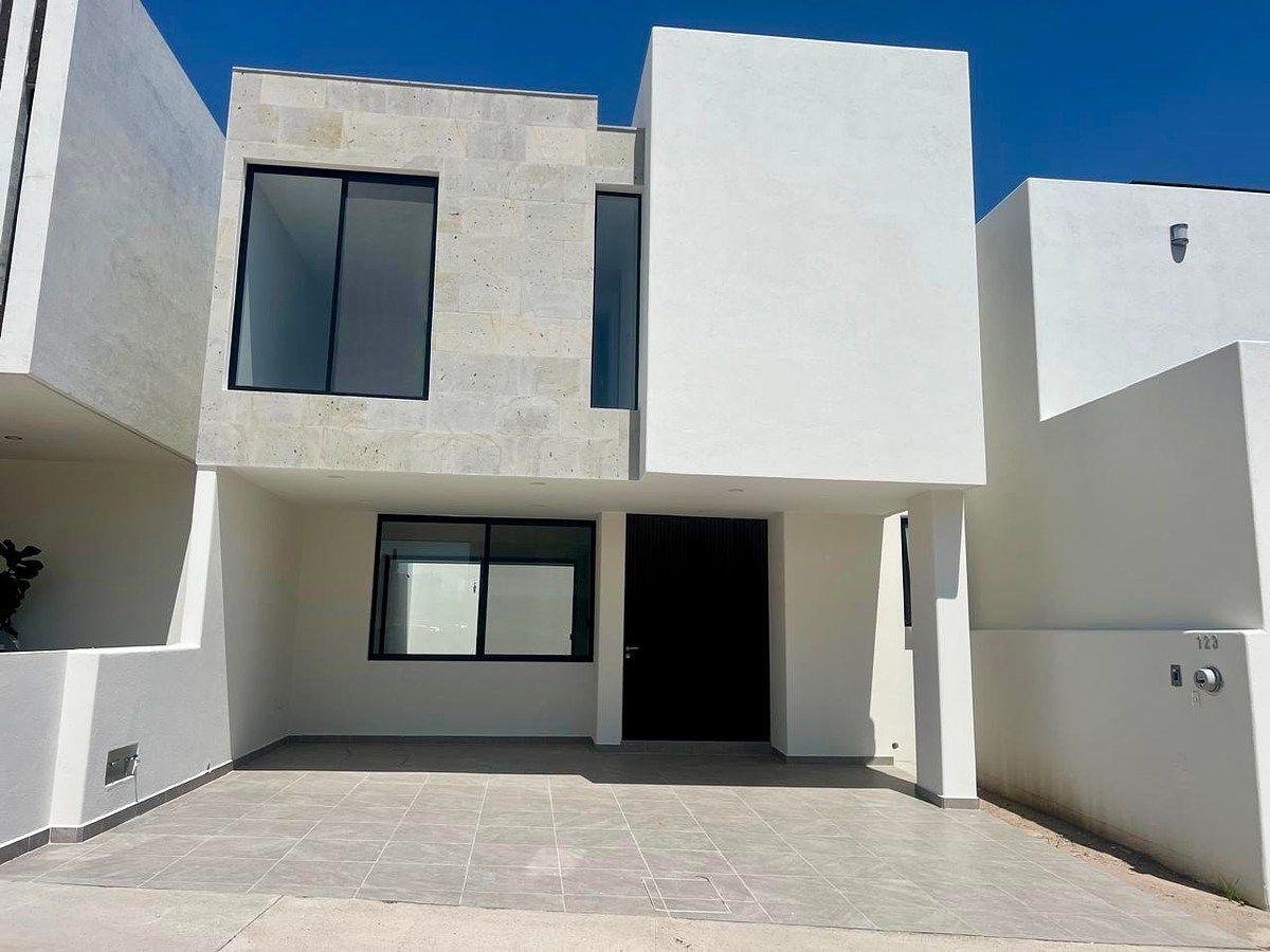 Casa en VENTA en St Angelo, photo 1 of 14
